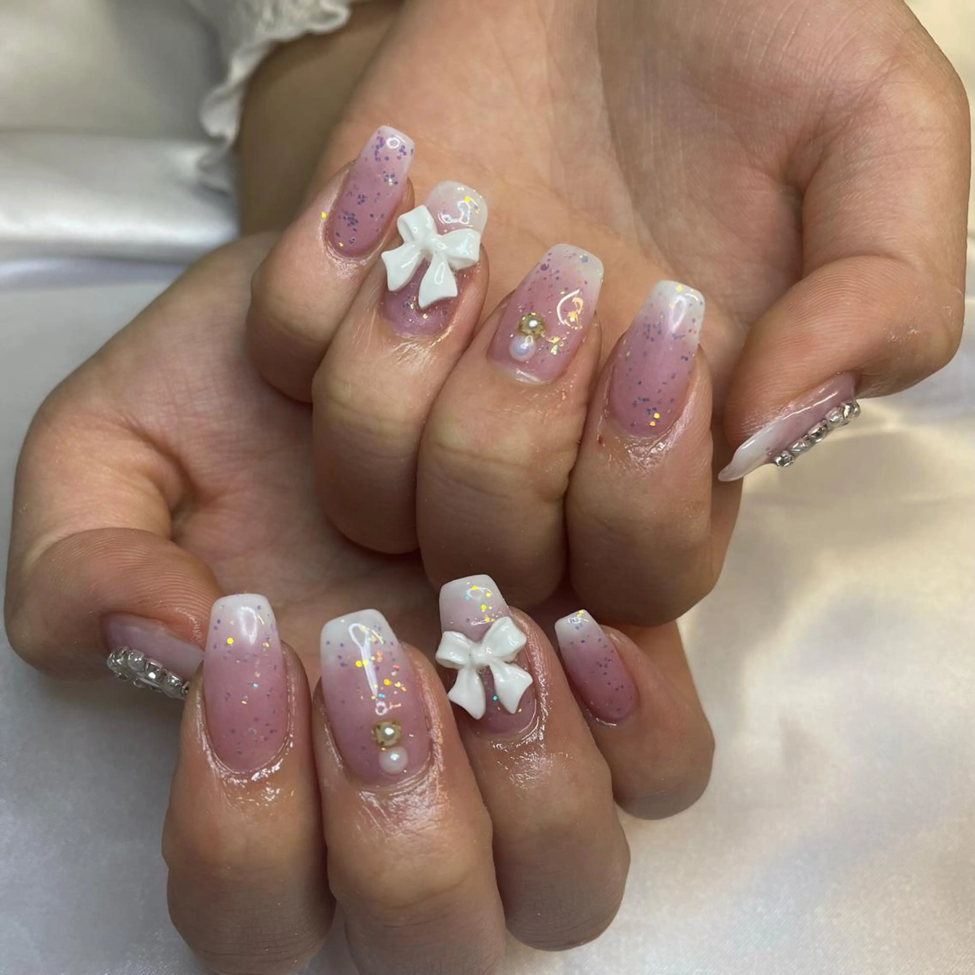 ネイル 長さ出し キラキラネイル 韓国ネイル リボン 韓国/網紅/パーツ M-salonのネイルデザイン