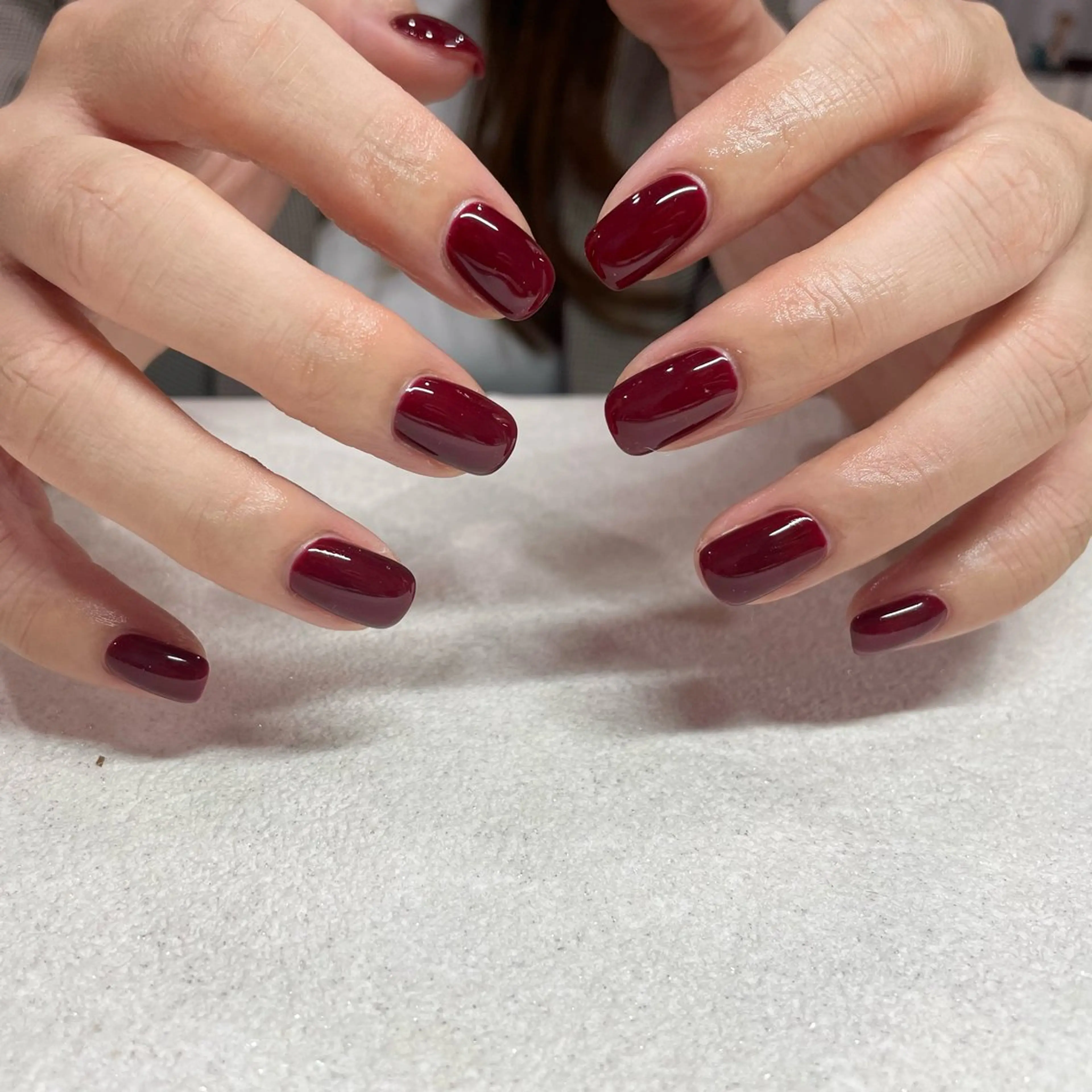 ネイル ボルドー パラジェルサロン 大人女性が通うサロンのネイルデザイン