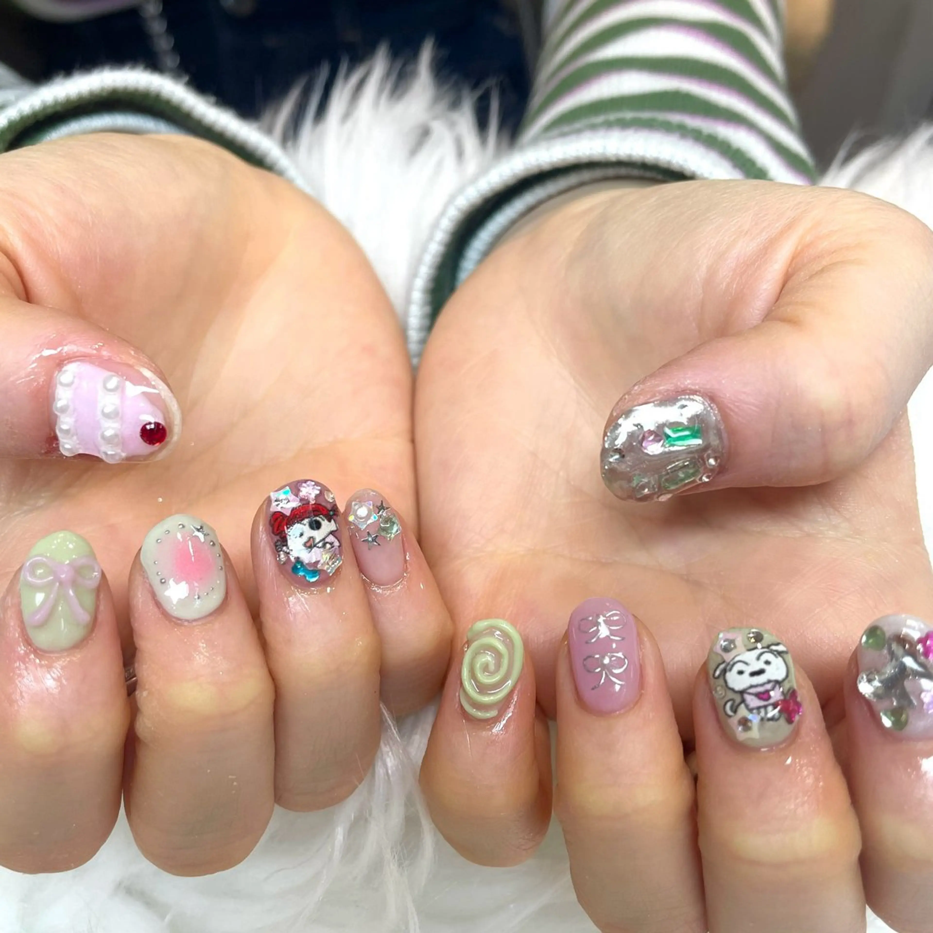 ネイル ハンドネイル 新井 ひなののネイルデザイン