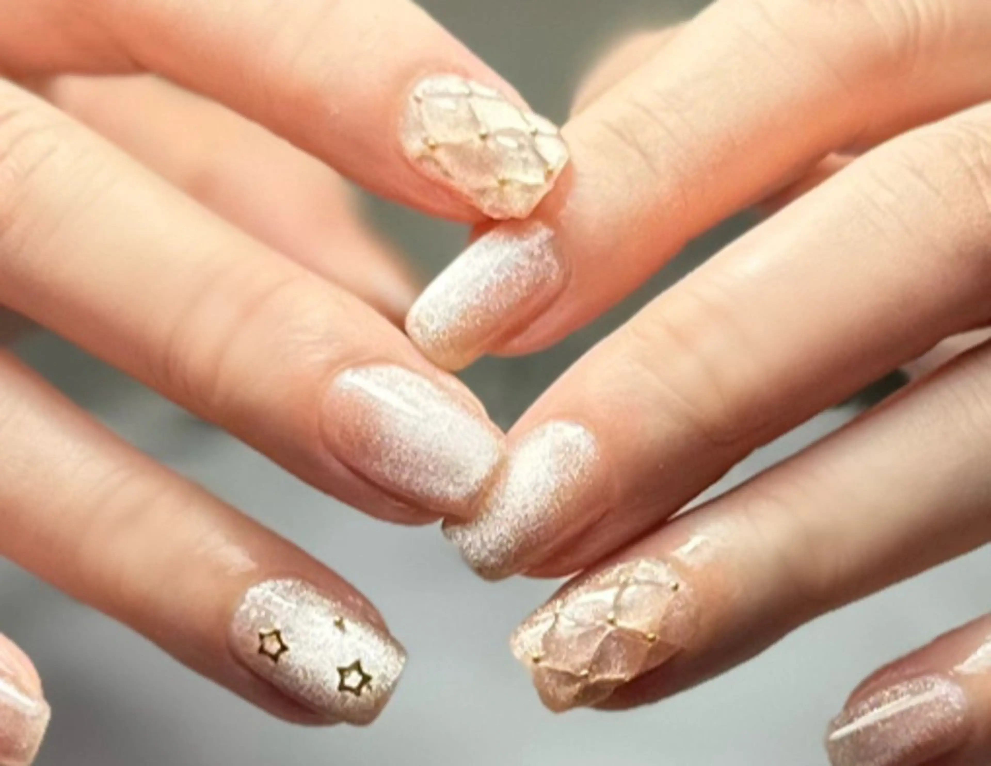 ネイル 新山 聖のネイルデザイン