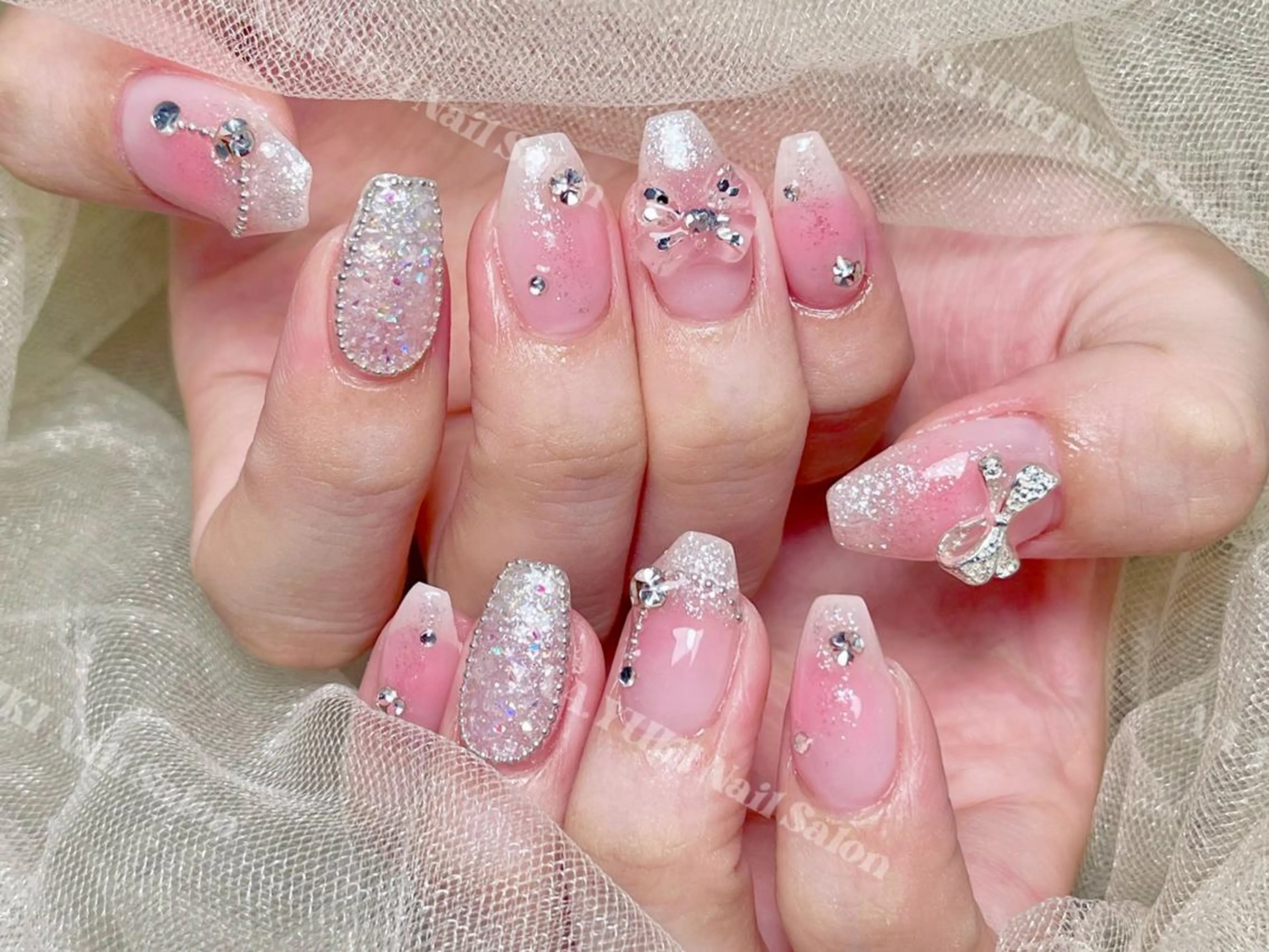 ネイル ハンドネイル ハンドケア Queenie 🦋のネイルデザイン