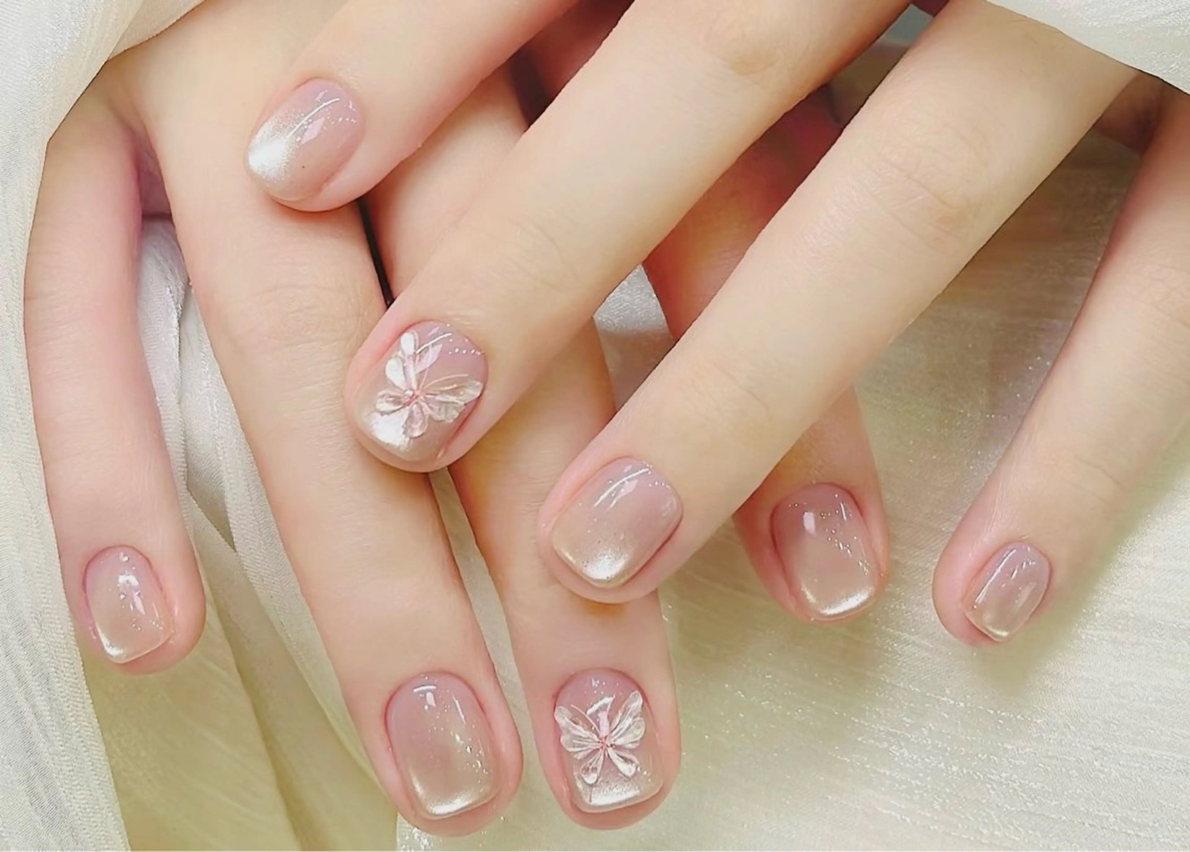 ネイル マグネットネイル 春ネイル ハンドネイル ハンドケア DarkHoney 池袋店のネイルデザイン