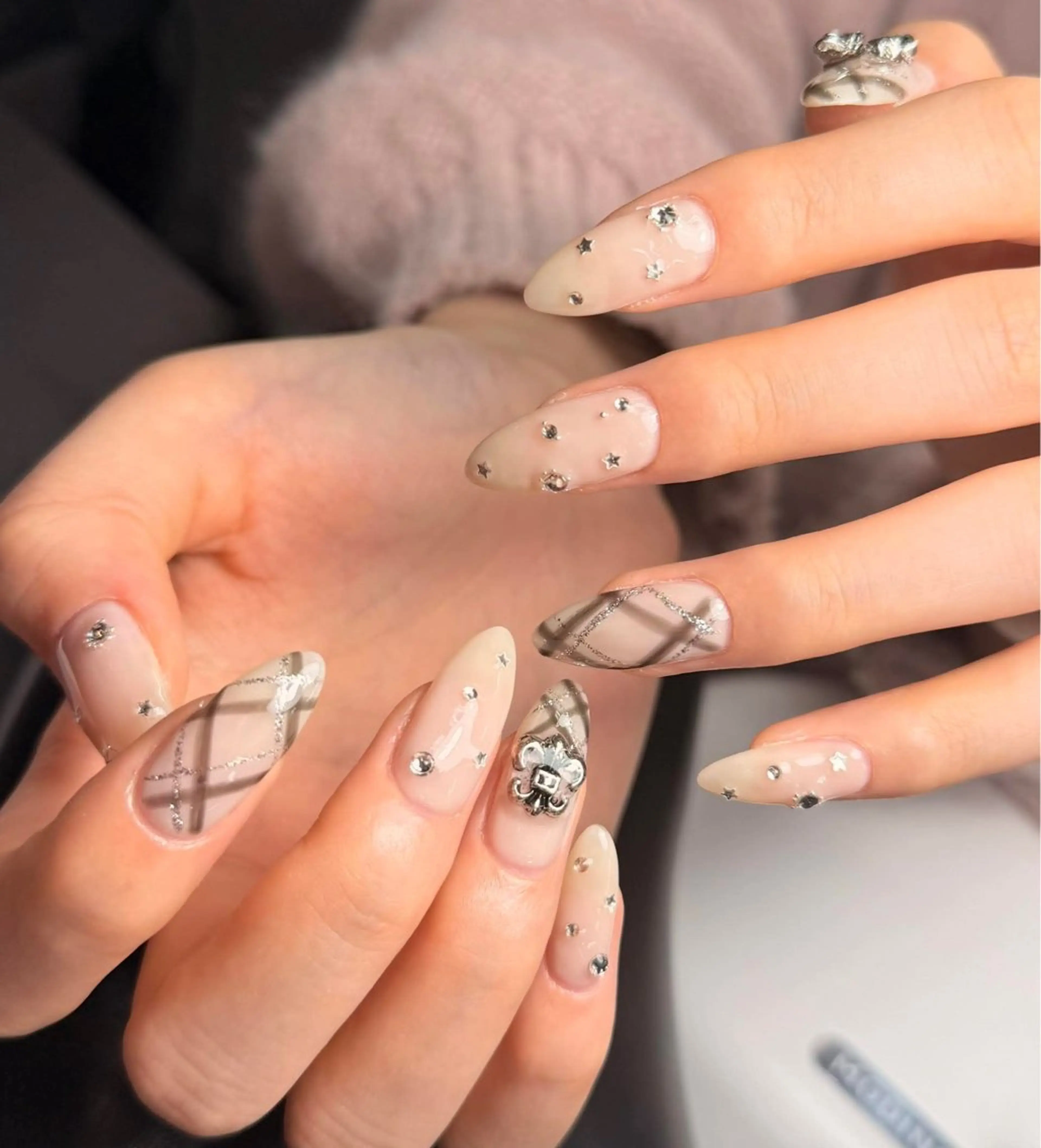 ネイル ハンドネイル Tini ANA.CHUOのネイルデザイン