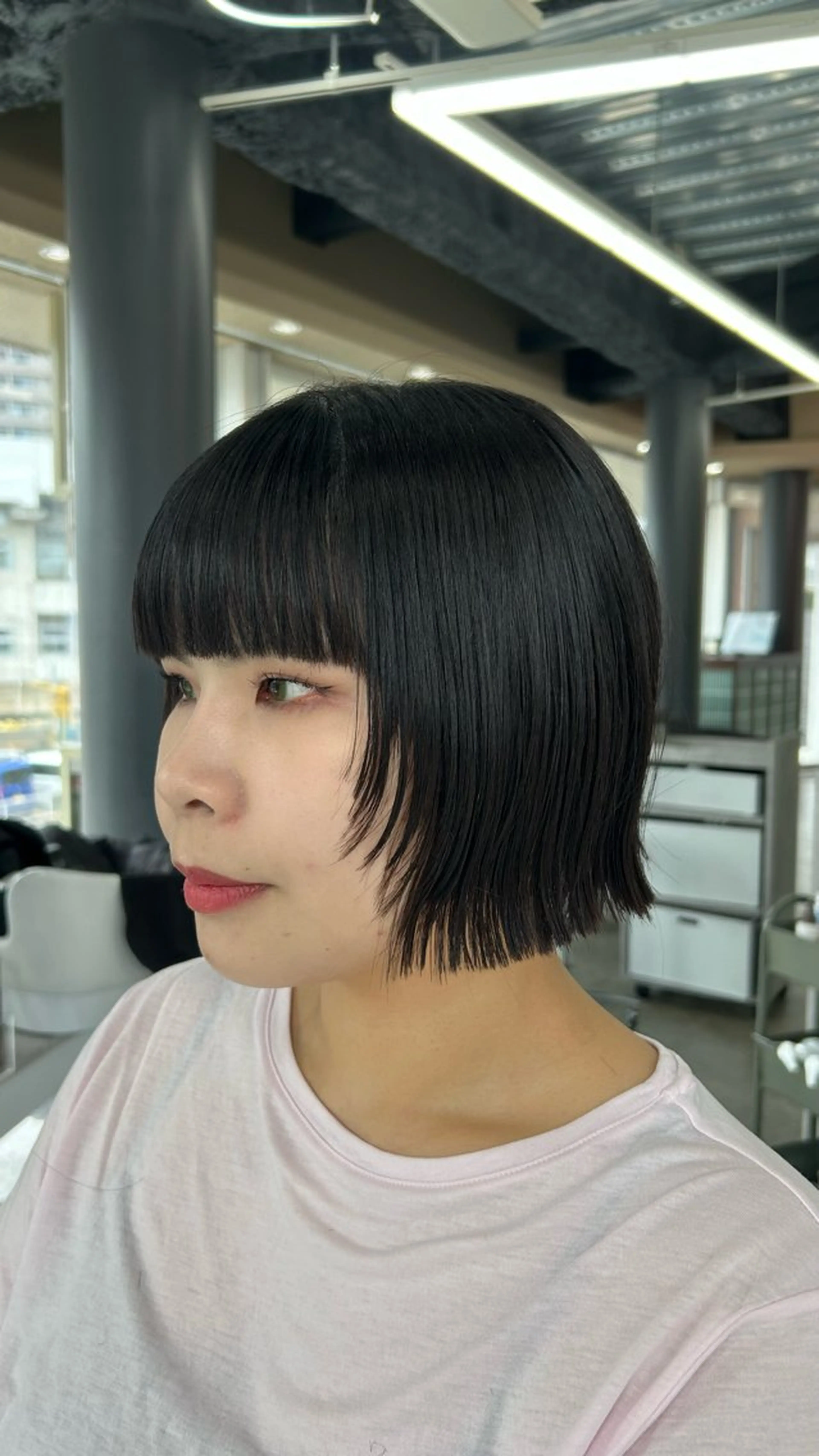 ショート ESQUISSE リコのヘアスタイル