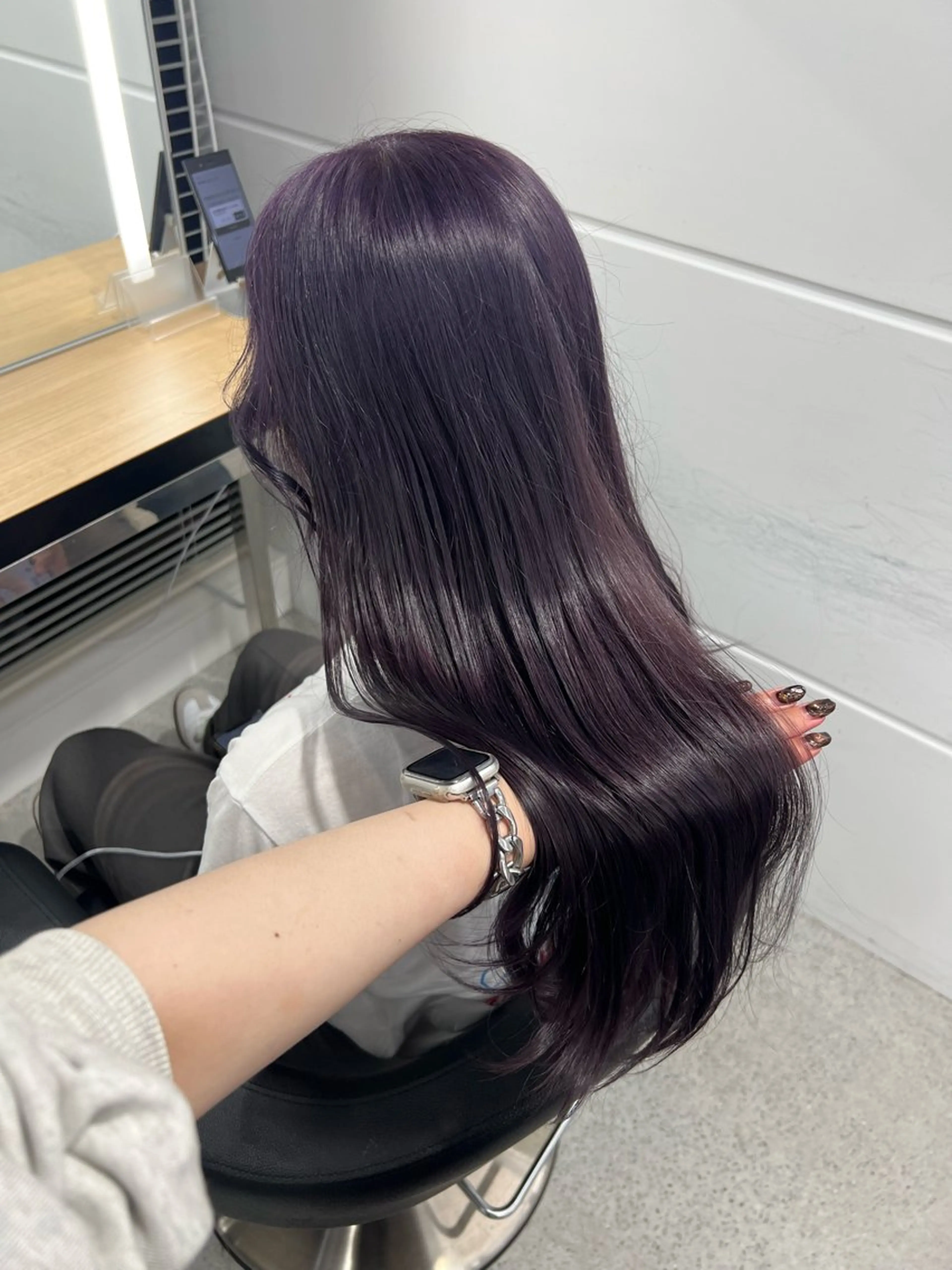 ロング カラー 暗髪🩶ラベンダー/ ブルー/ユウナ🤍のヘアスタイル