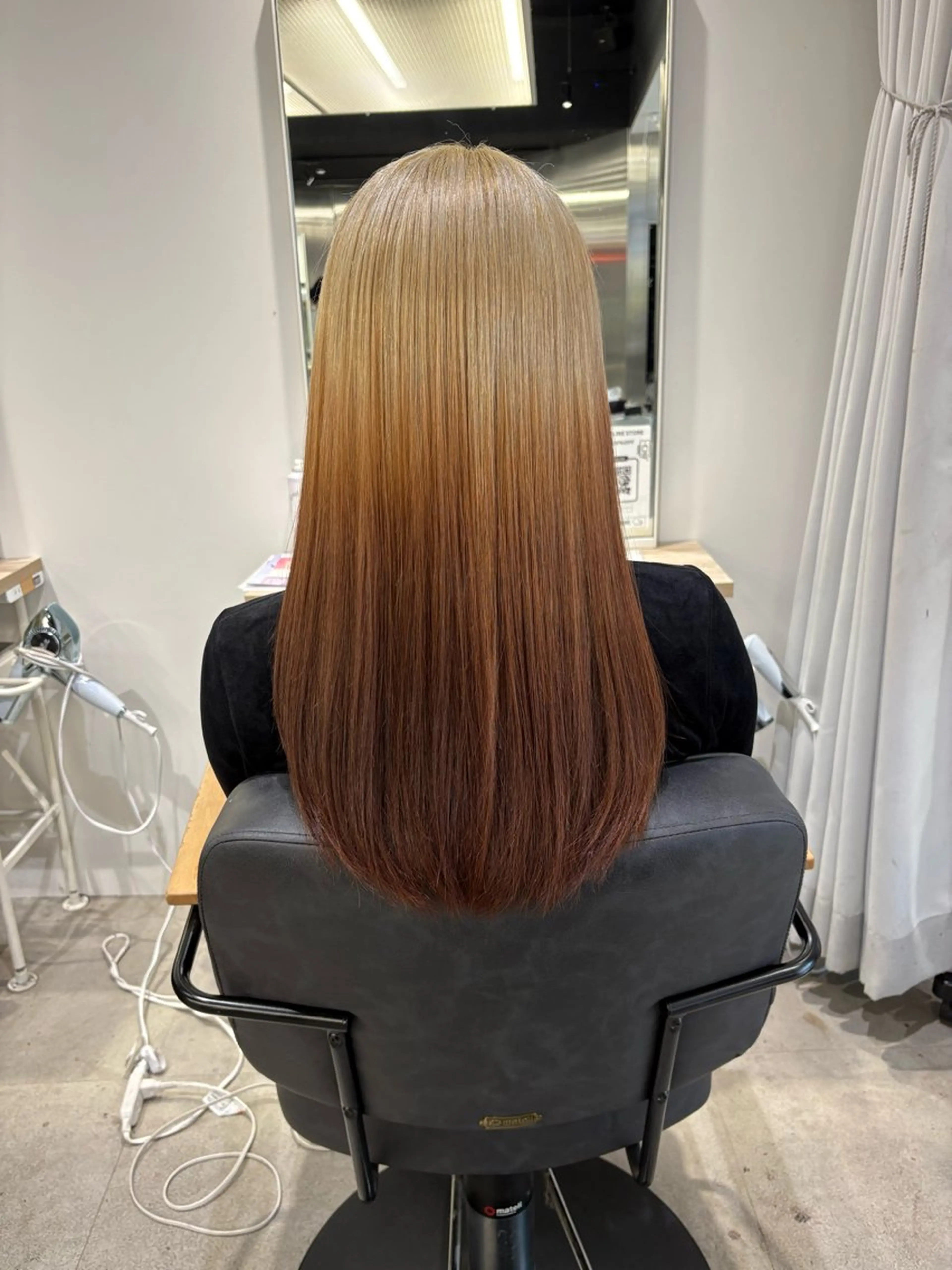 ロング カラー ヘアカラー トリートメント 似合わせカラー✩.* ハイトーン/リナのヘアスタイル