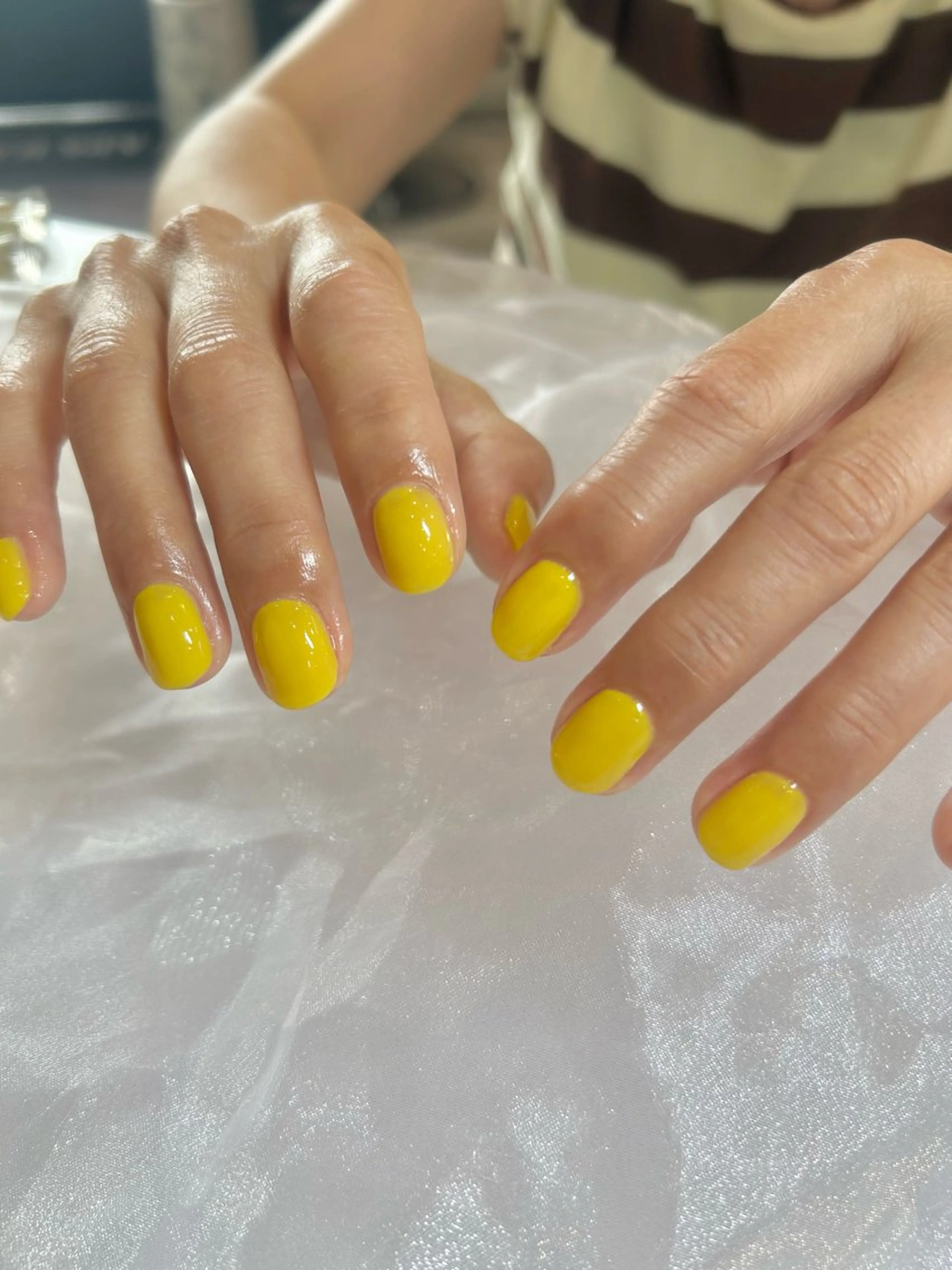 ネイル ワンカラーネイル 阿部 まきほのヘアスタイル