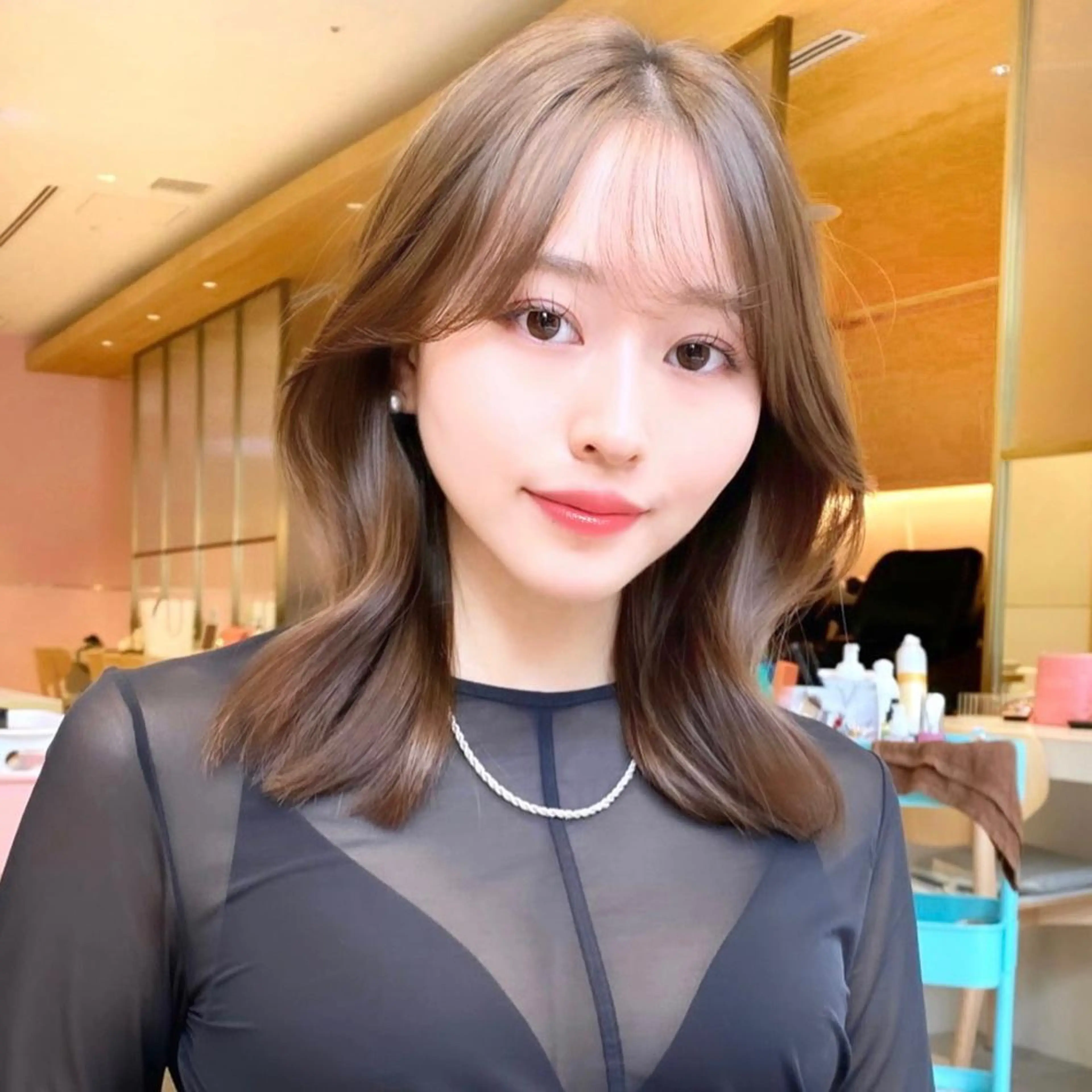 ミディアム くびれヘア くびれレイヤー レイヤーカット カット ヘアカラー トリートメント 韓国くびれレイヤー 🇰🇷はづきのヘアスタイル