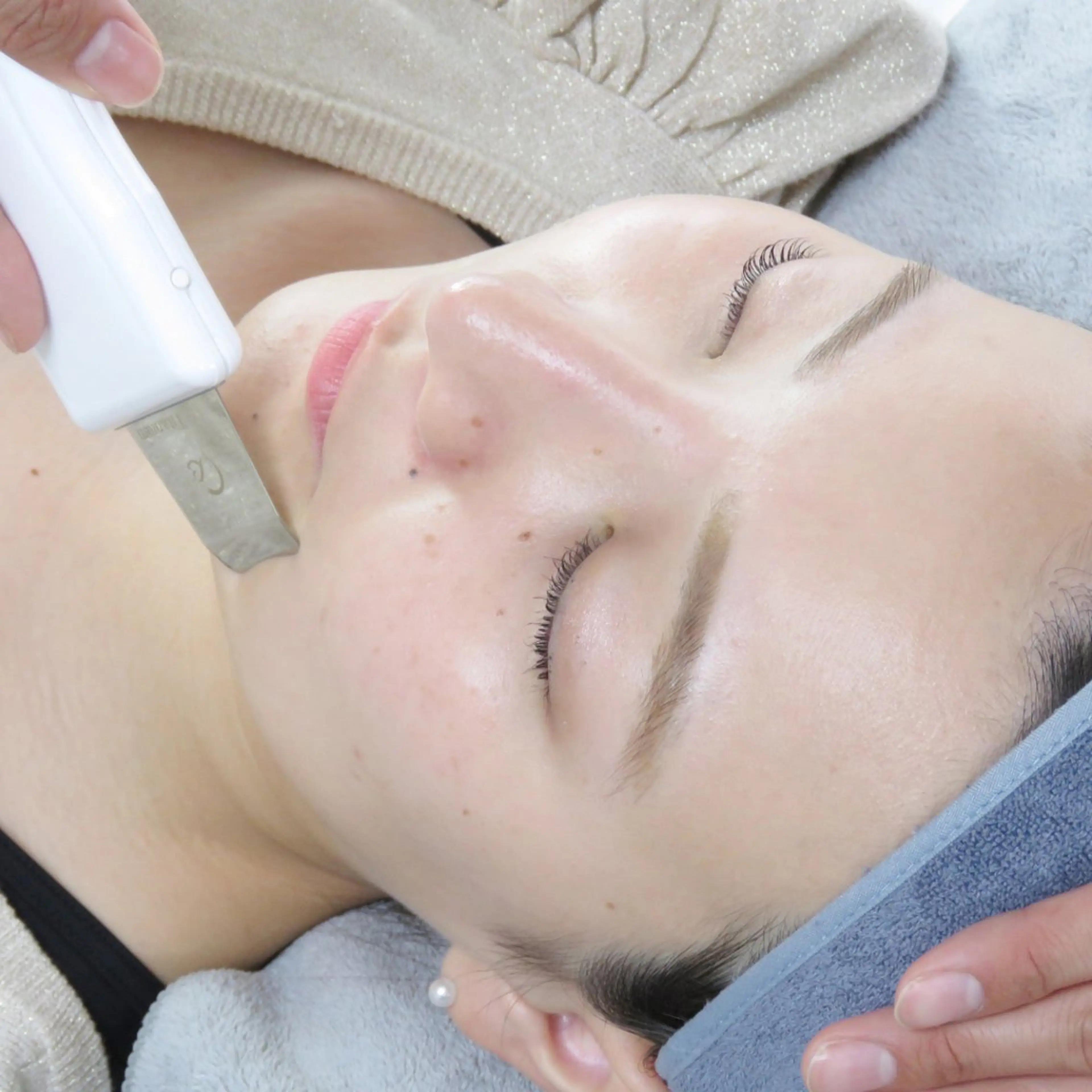 【20代限定】2種類のピーリング毛穴洗浄×選べるモデリングパックの写真