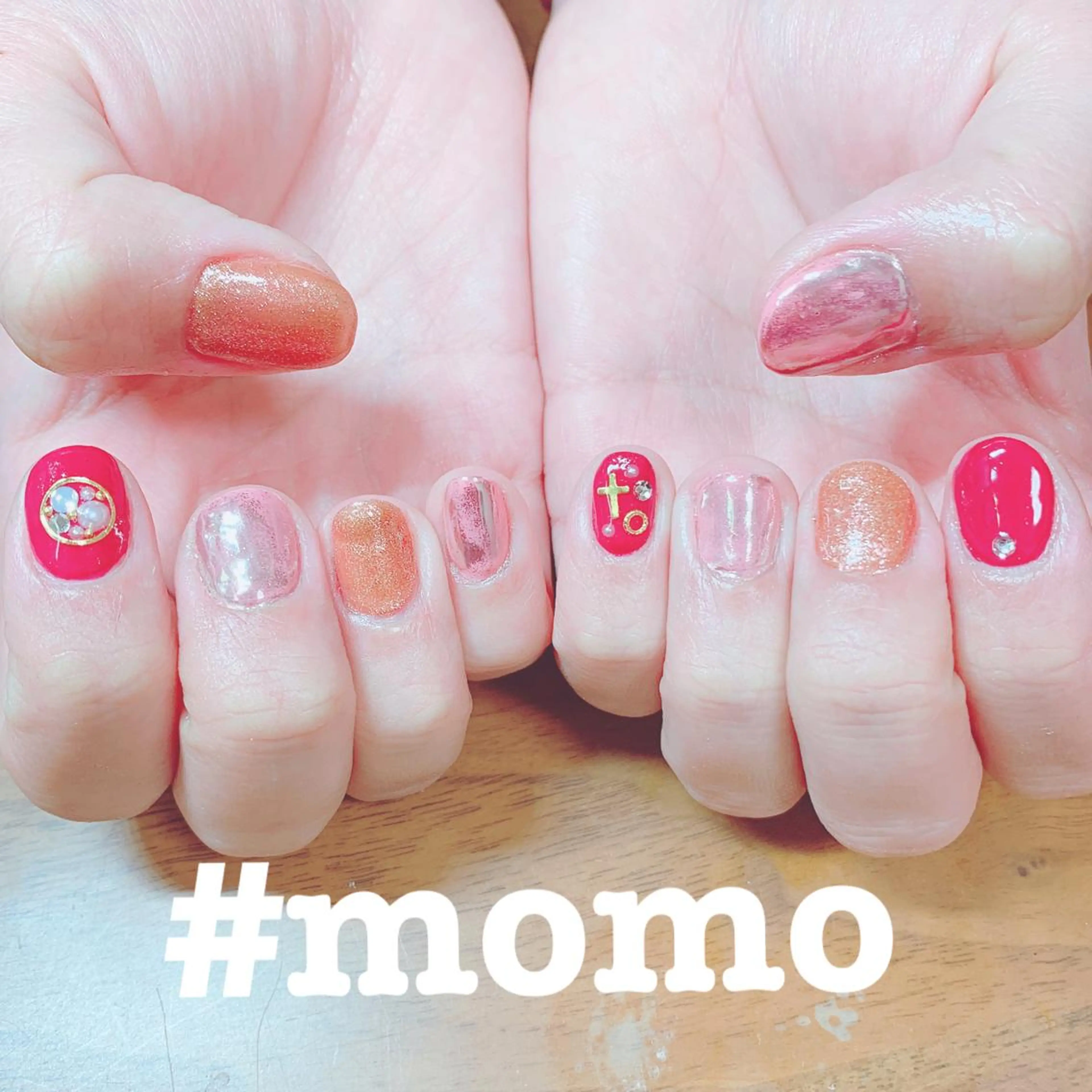 ネイル ハンドネイル フットネイル nailsalon momoのネイルデザイン