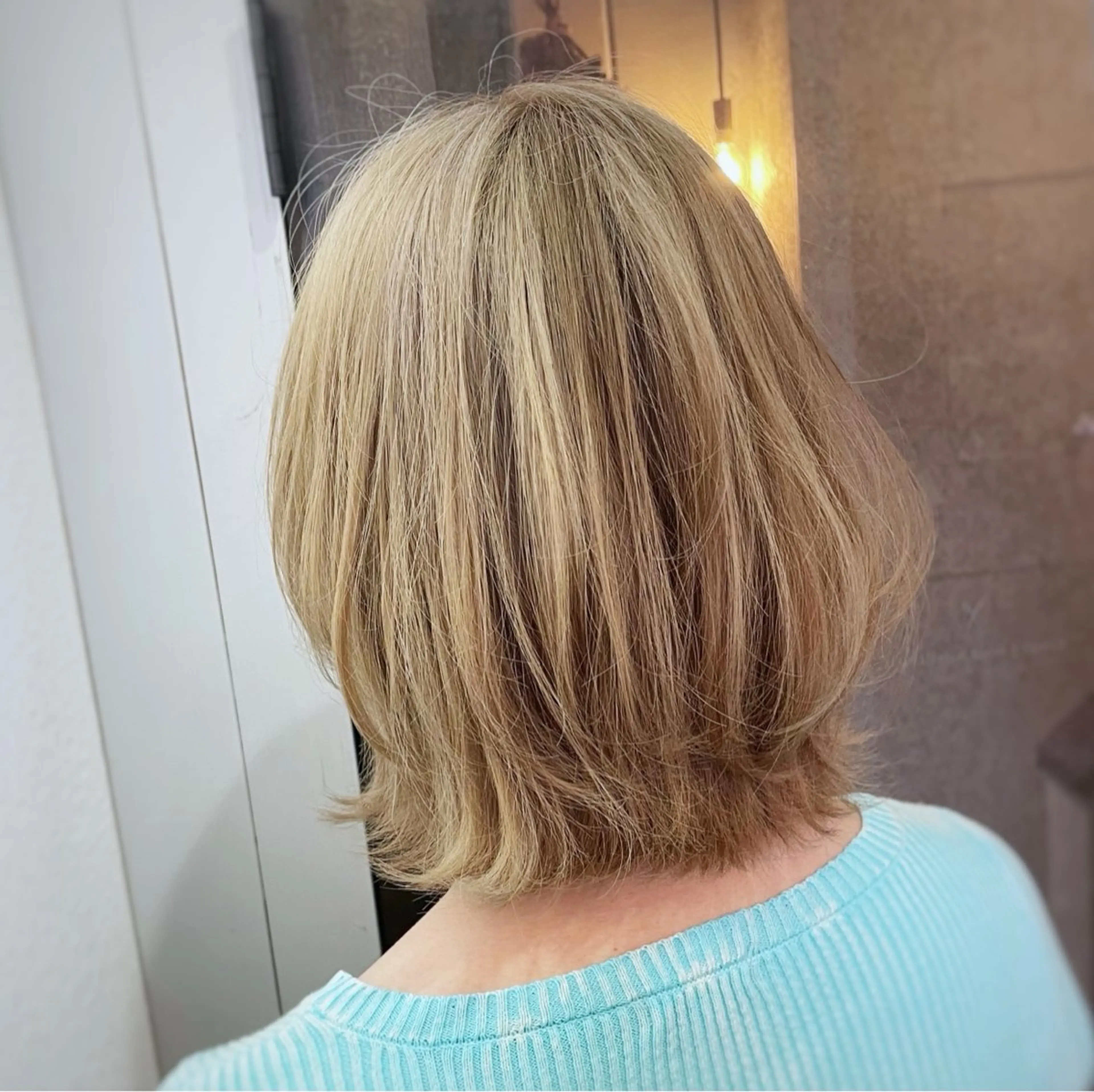ミディアム ボブレイヤー ボブ 顔周りカット レイヤーカット カット ヘアカラー terra✂️ 佐伯 尚哉のヘアスタイル