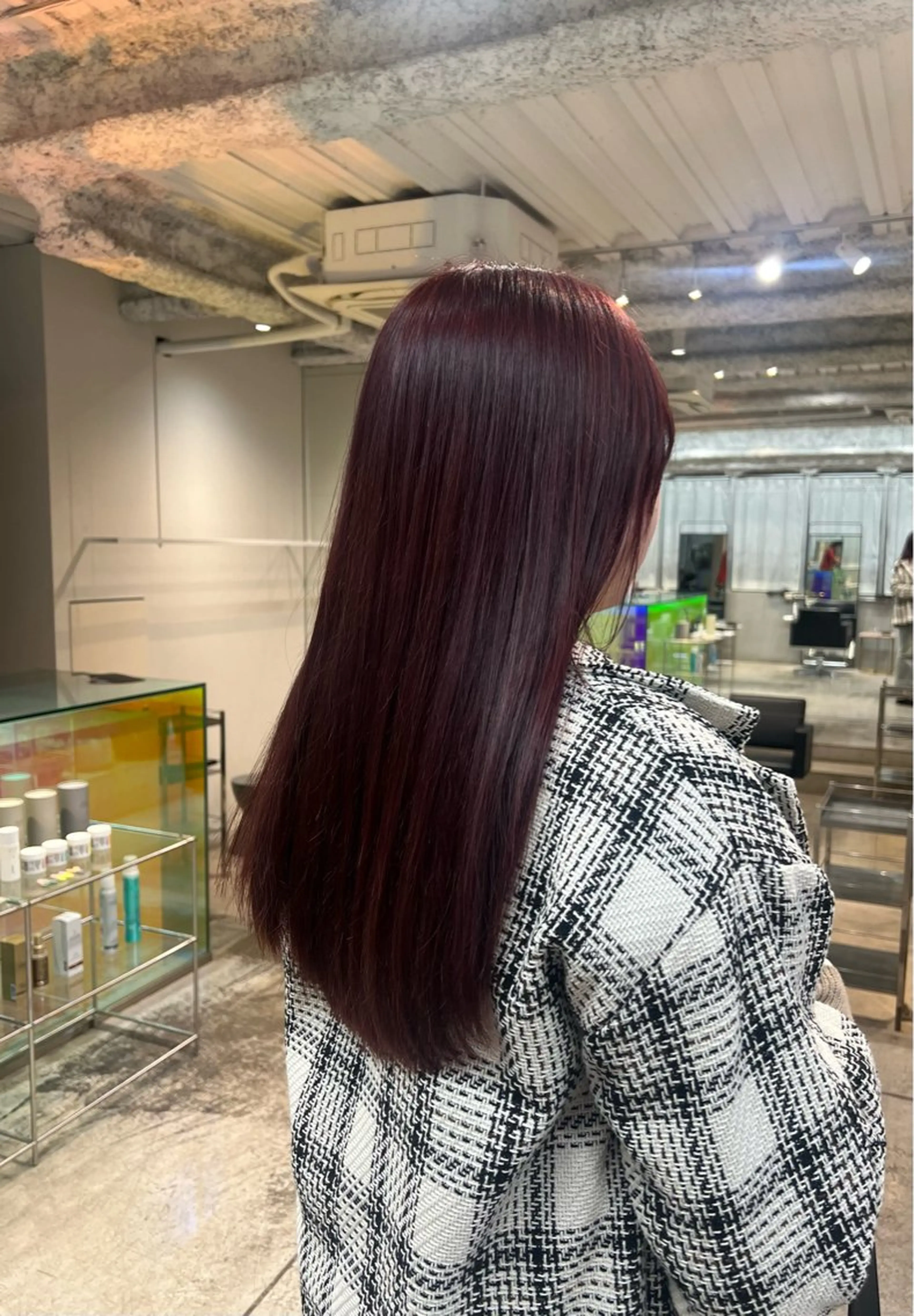 ロング カラー ブリーチ カシス ダブルカラー ブリーチなしカラー ピンクカラー カット ヘアカラー AmiLi HONOKAのヘアスタイル