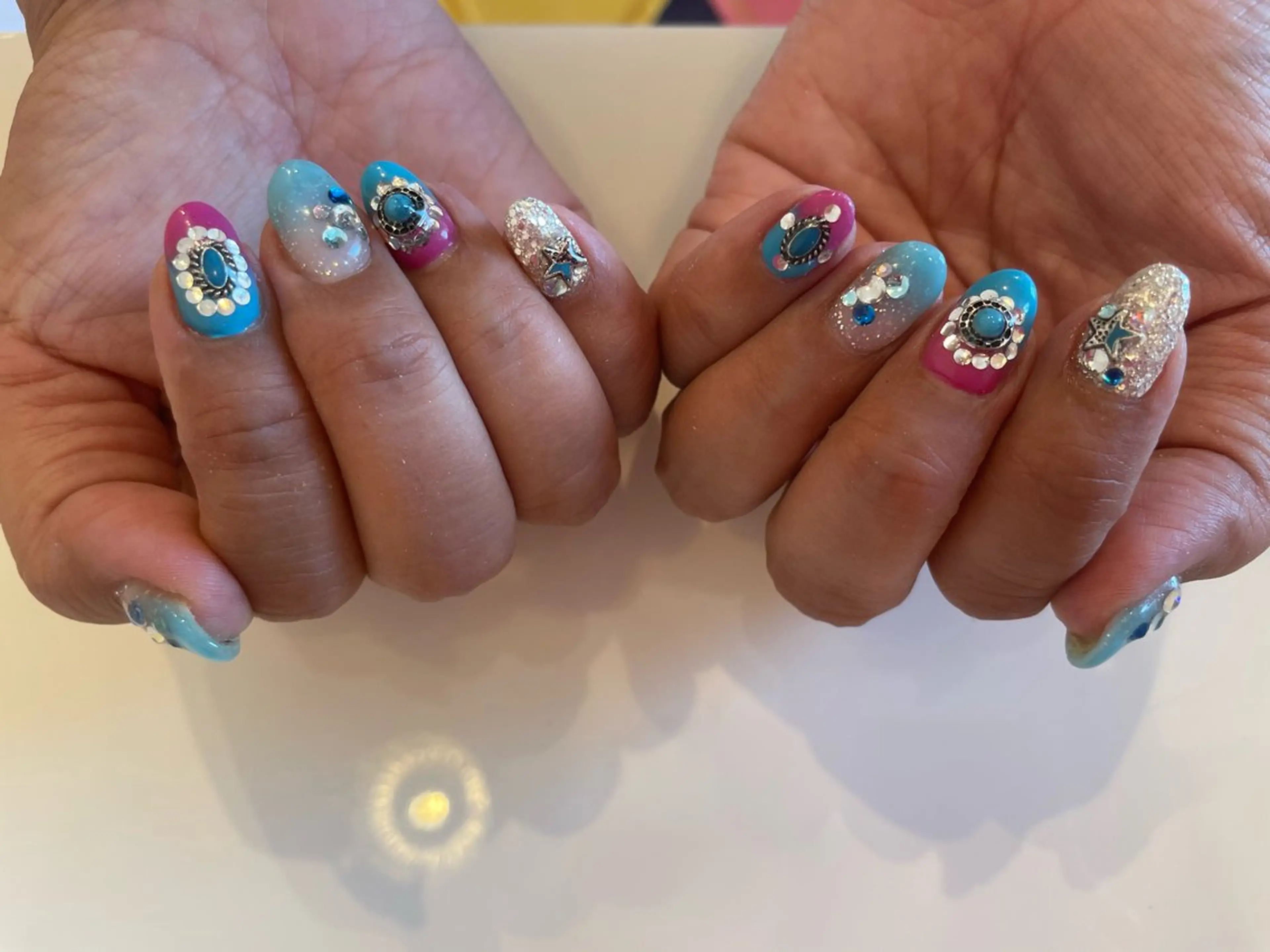 ネイル ♡ビジュール♡ NAIL &まつ毛のマツエク・マツパデザイン