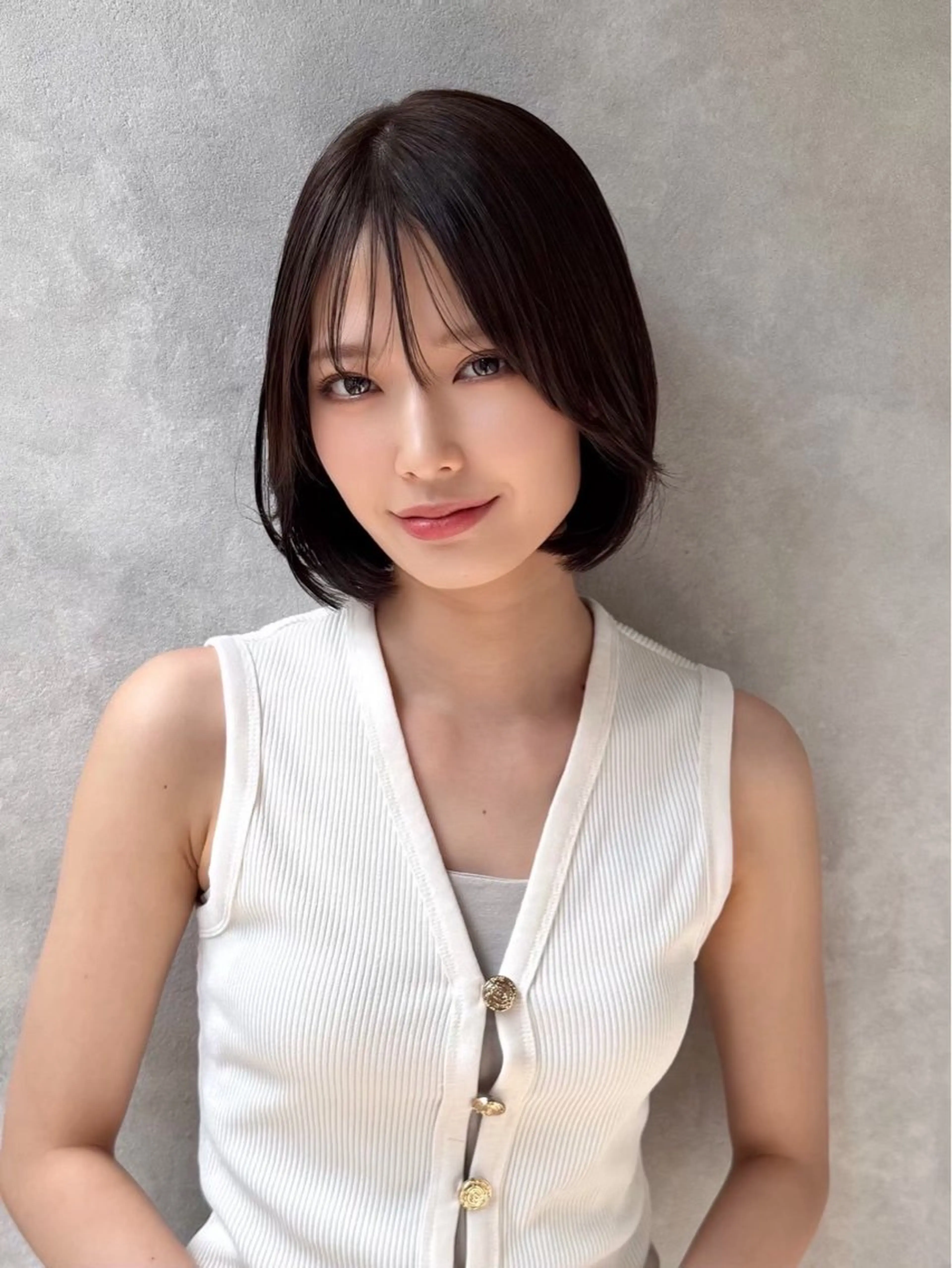 ショート カラー 新島 涼のヘアスタイル