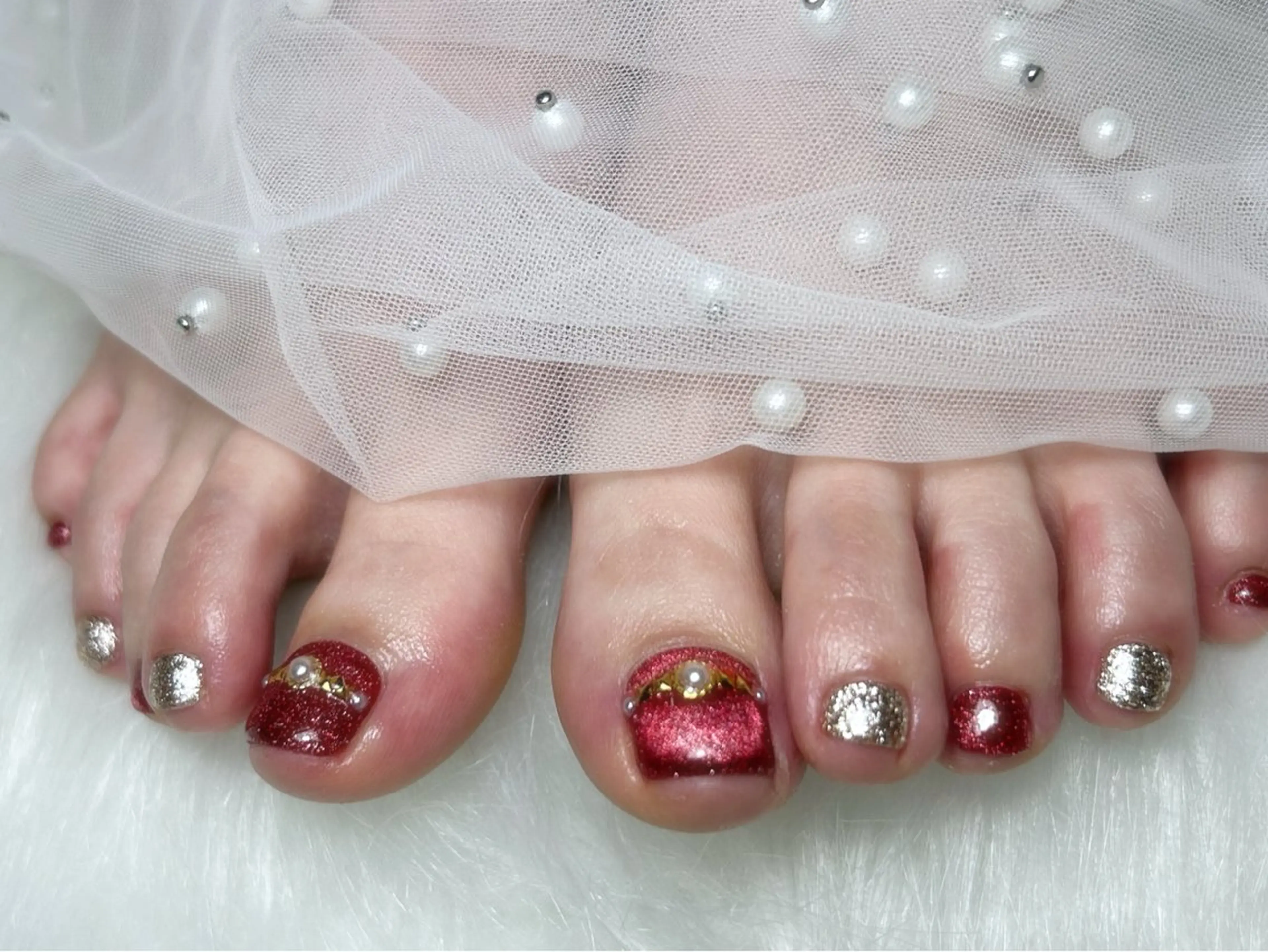 ネイル フットネイル キラキラネイル フットネイル La suzuran 上前津店 森本のネイルデザイン