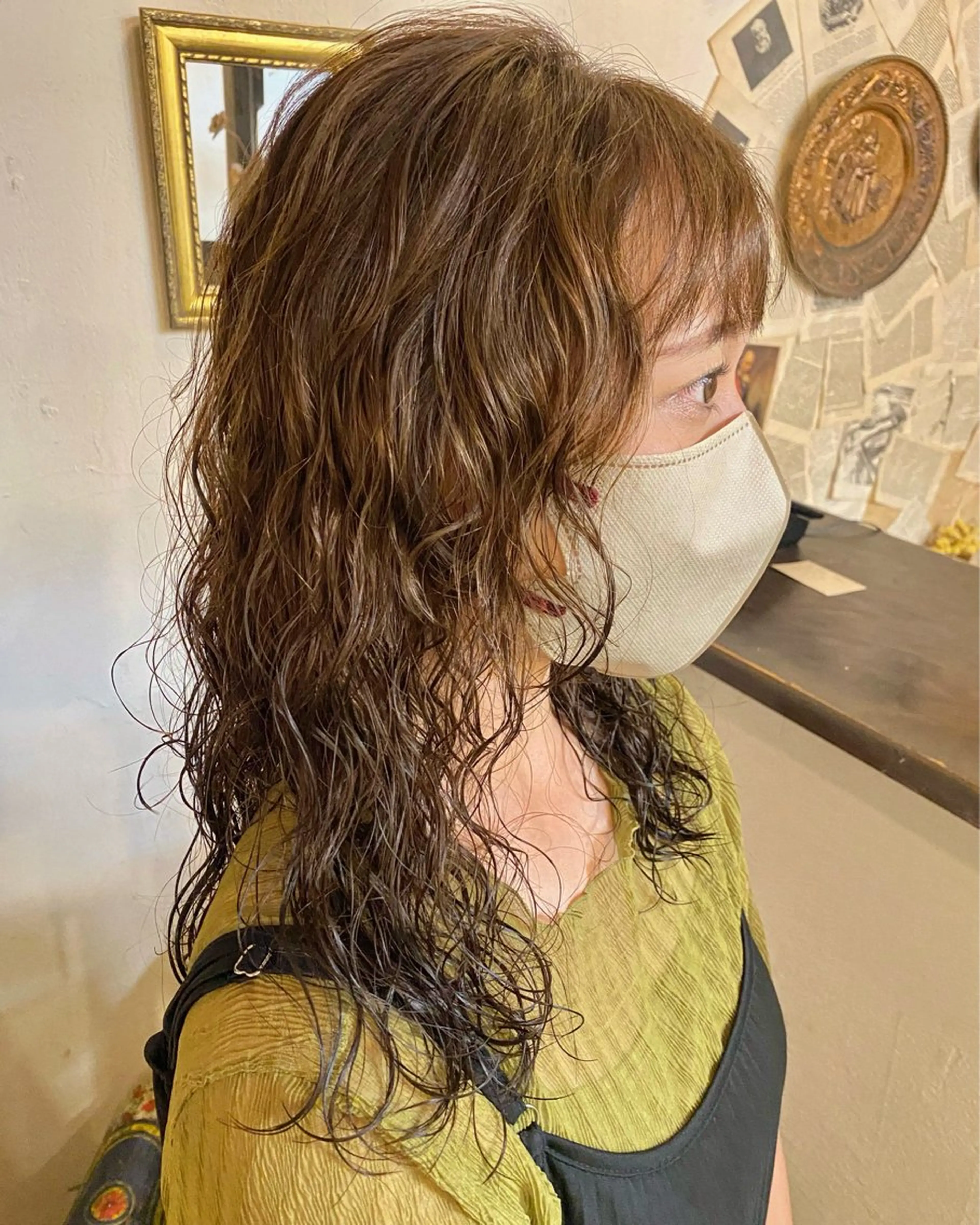 セミロング パーマ ヒラカホ/ ブリーチ/似合わせのヘアスタイル