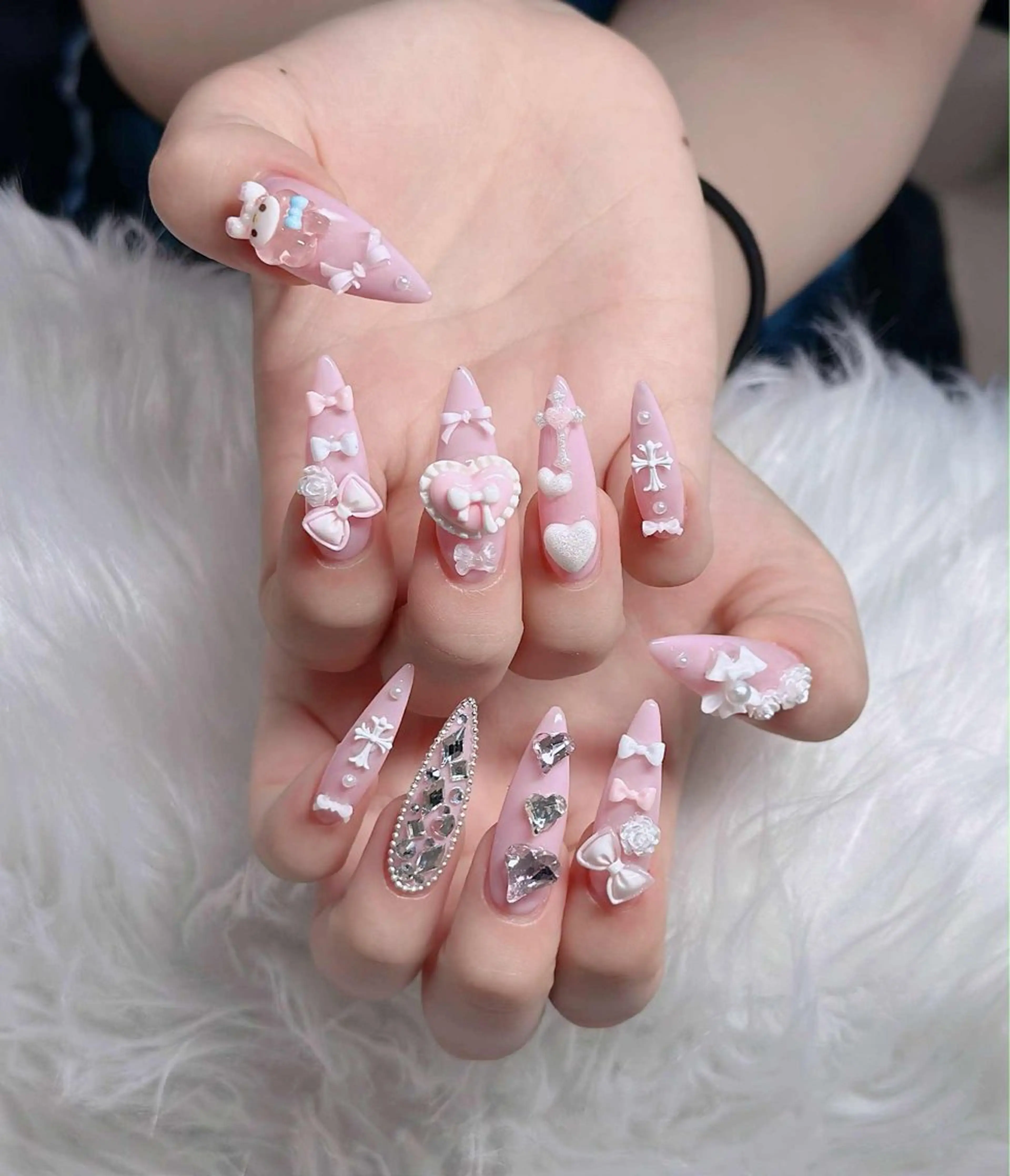 ネイル フレンチネイル ジェルネイル ガラスフレンチ ハロウィン ハート H.baby Nail Salonのネイルデザイン