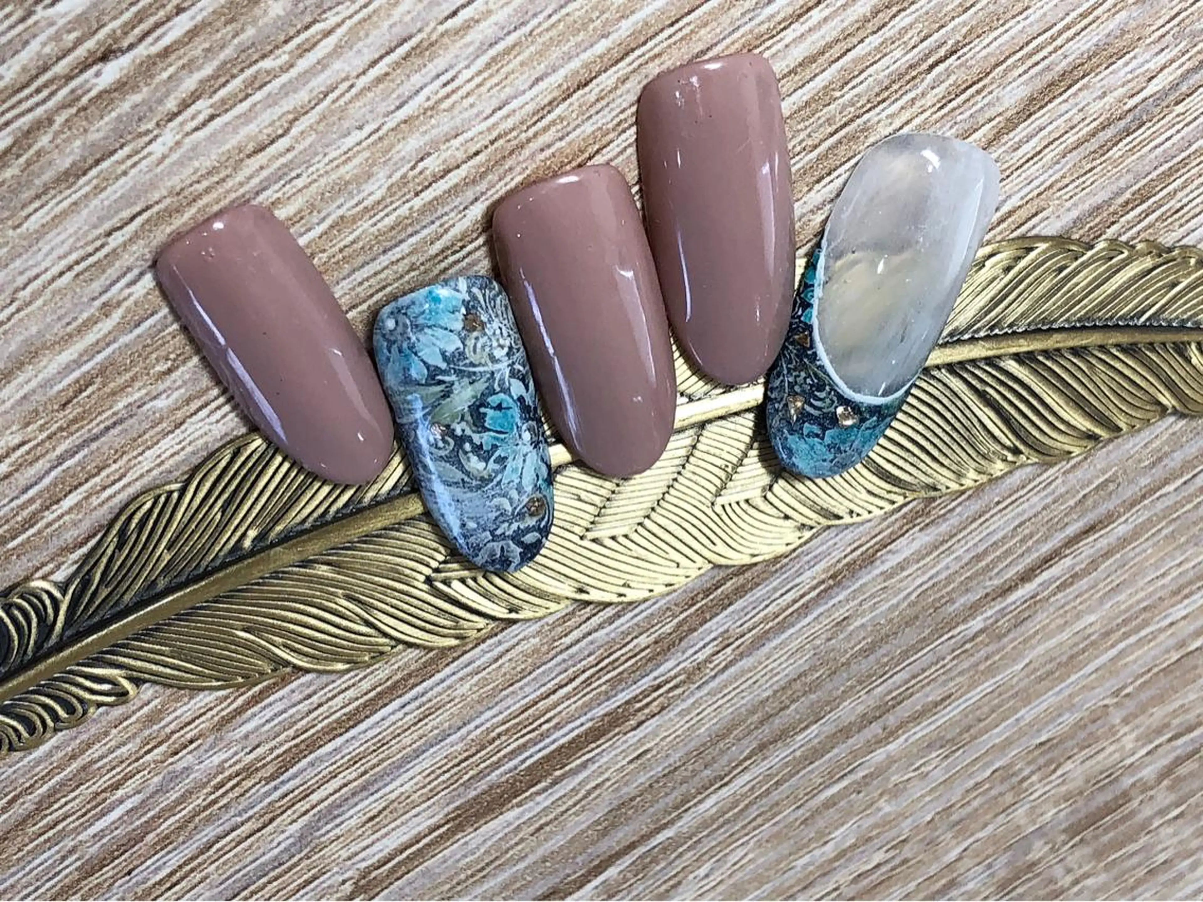 ネイル TOMOMI NAILsのネイルデザイン