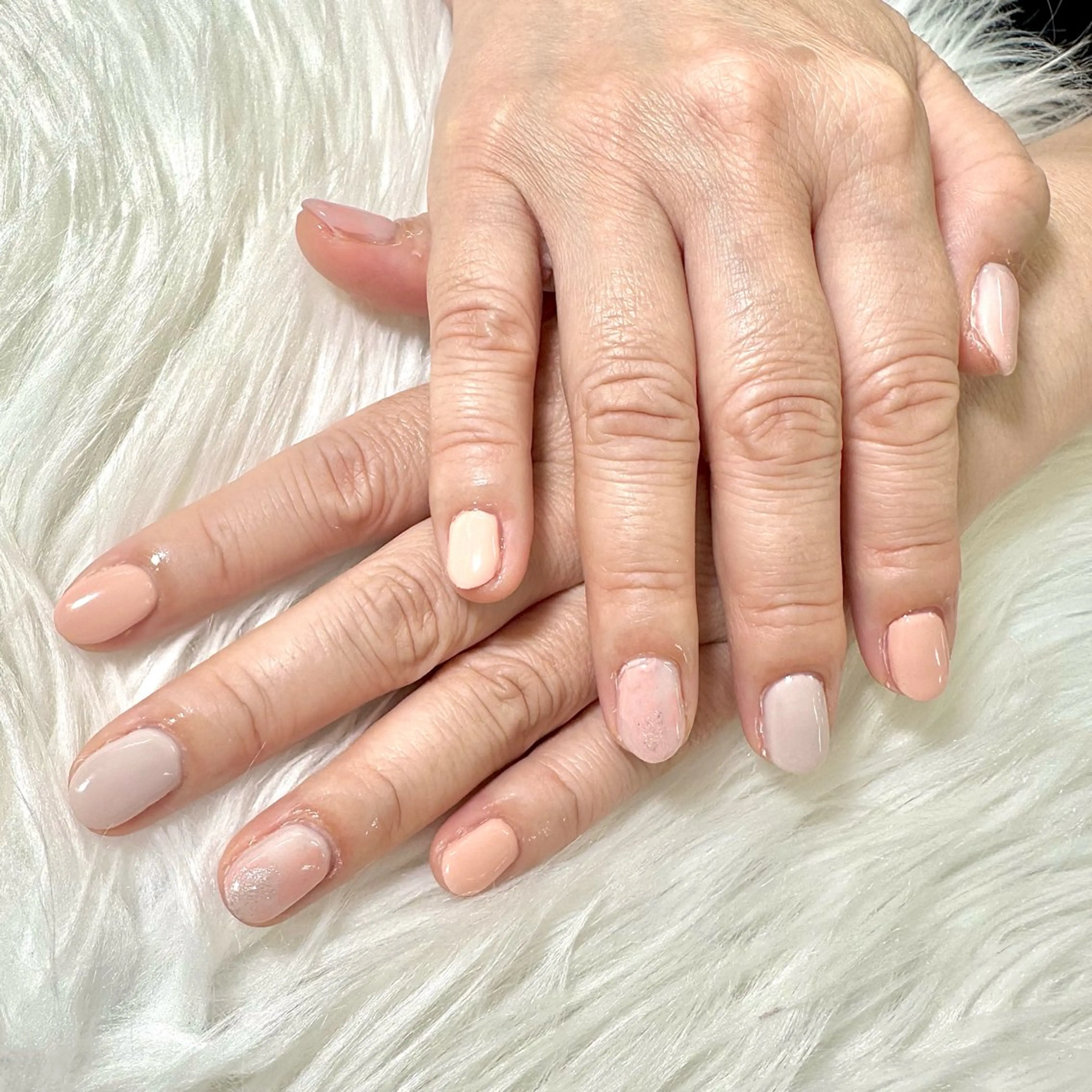 ネイル ニュアンスネイル ピンク ハンドネイル 下田 怜奈のネイルデザイン