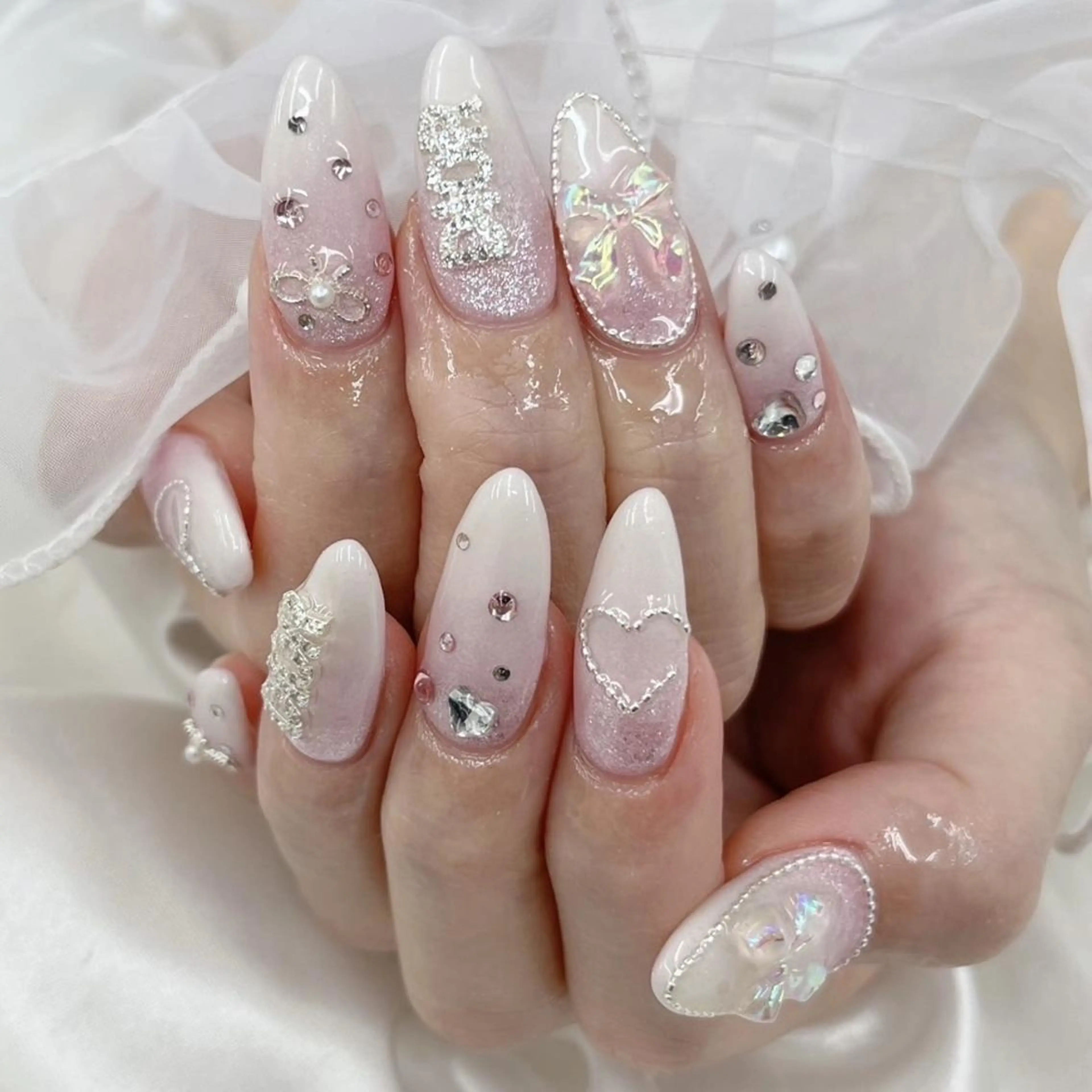 ネイル Nail salon Honey Beeのネイルデザイン