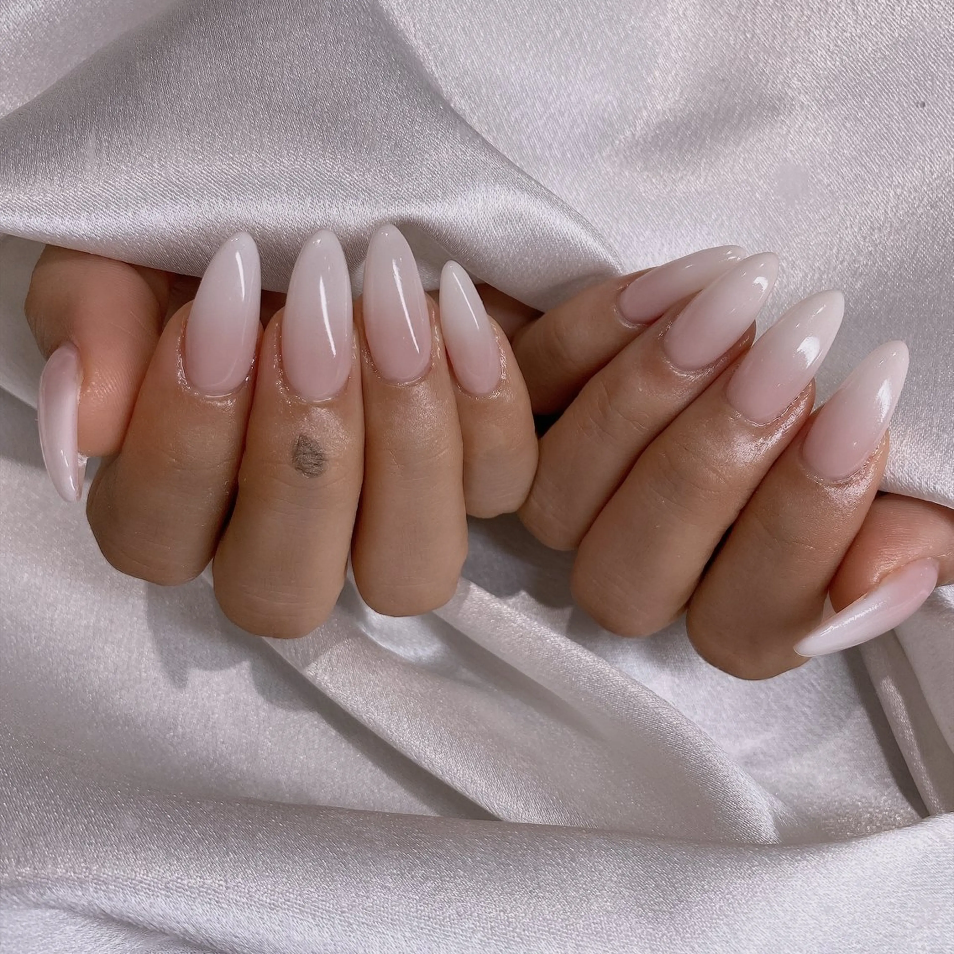 ネイル 長さ出し専門店 RIRIのネイルデザイン