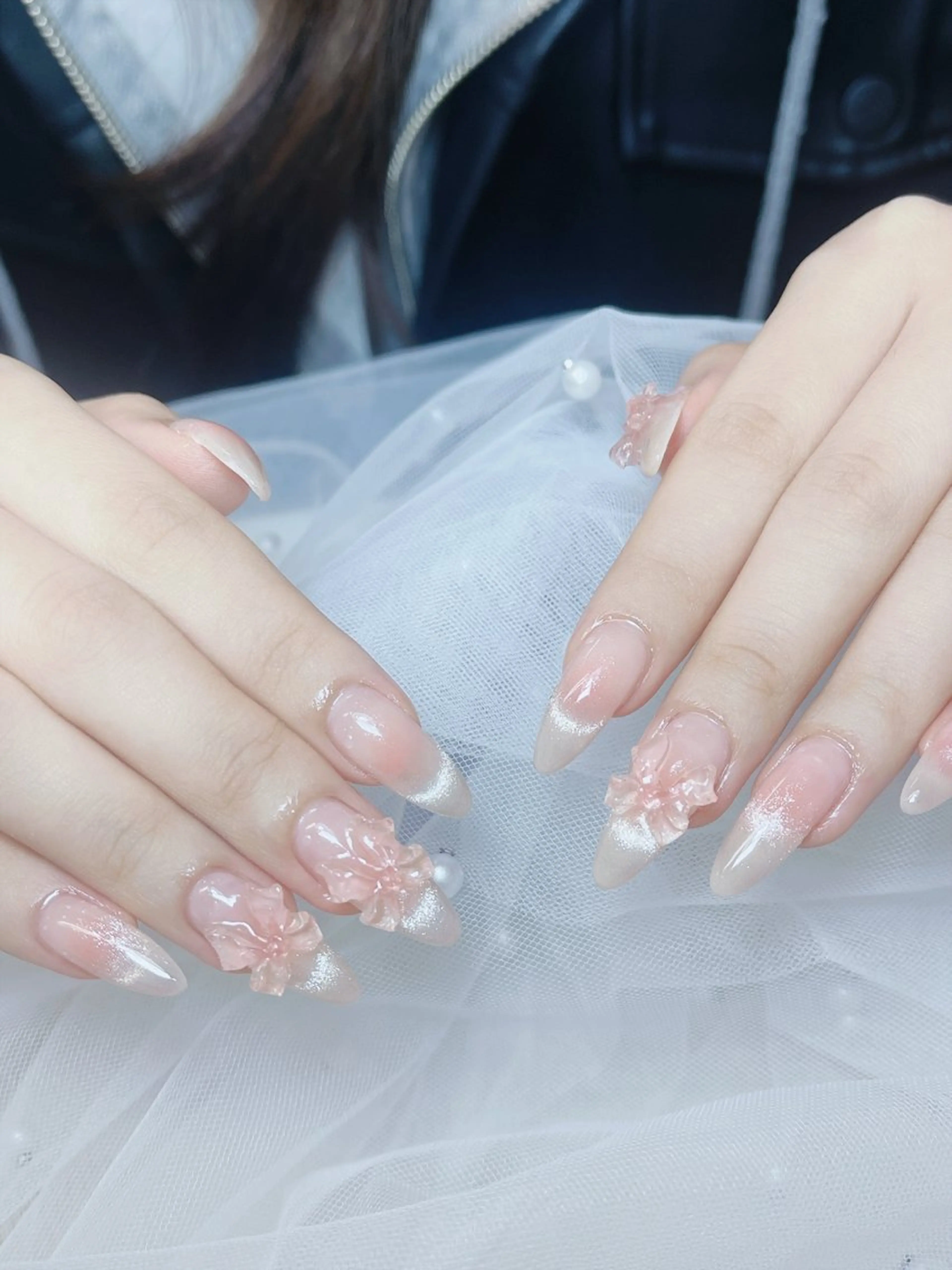 ネイル チークネイル フレンチネイル グラデーション キラキラネイル 韓国ネイル ハンドネイル DUO   MI nail salonのネイルデザイン