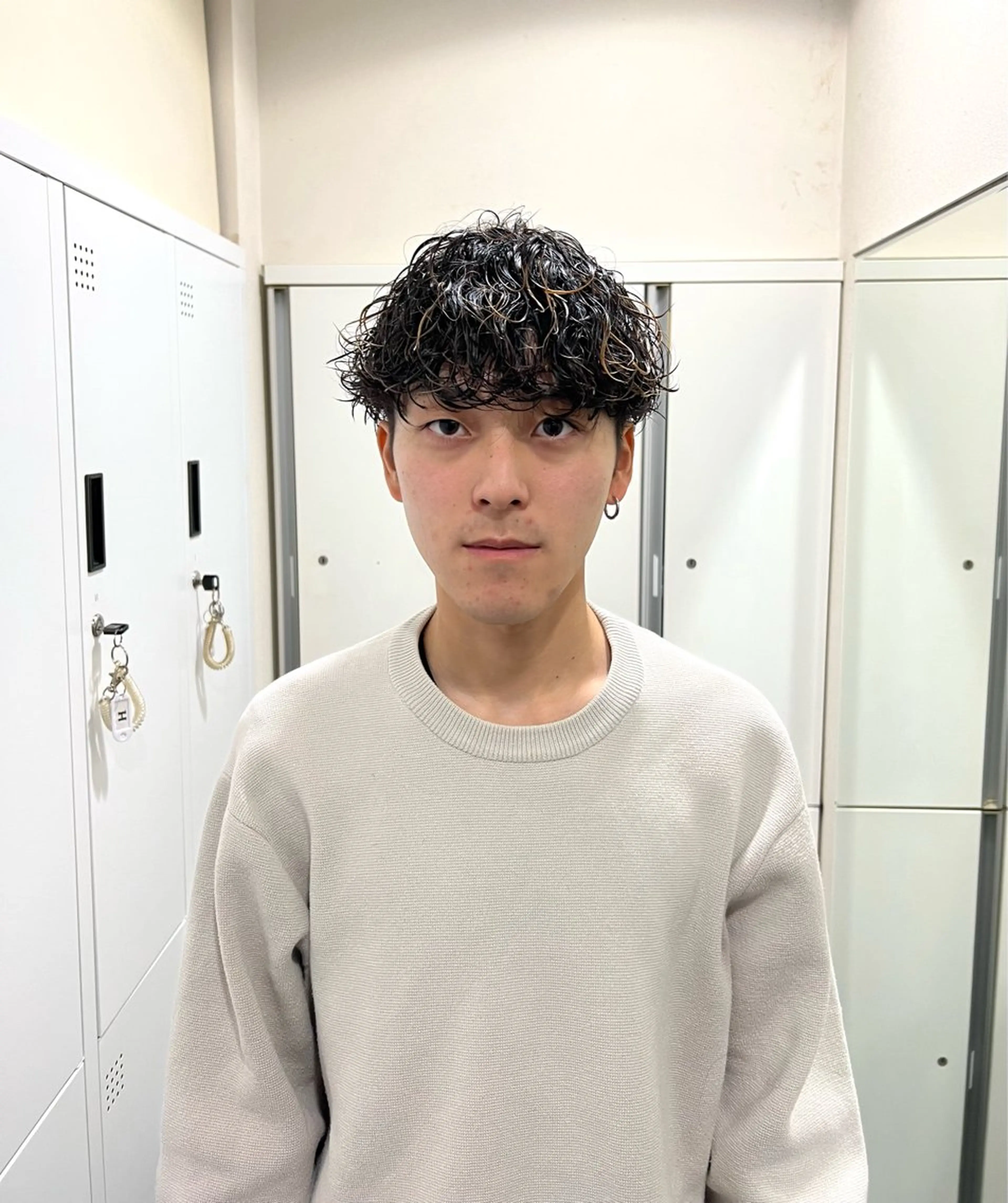 ショート カラー パーマ メンズ メンズメッシュ メンズパーマ 波巻きパーマ メッシュ スパイラルパーマ 茅ヶ崎パーマ特化/ スパイラル/ハルキのヘアスタイル