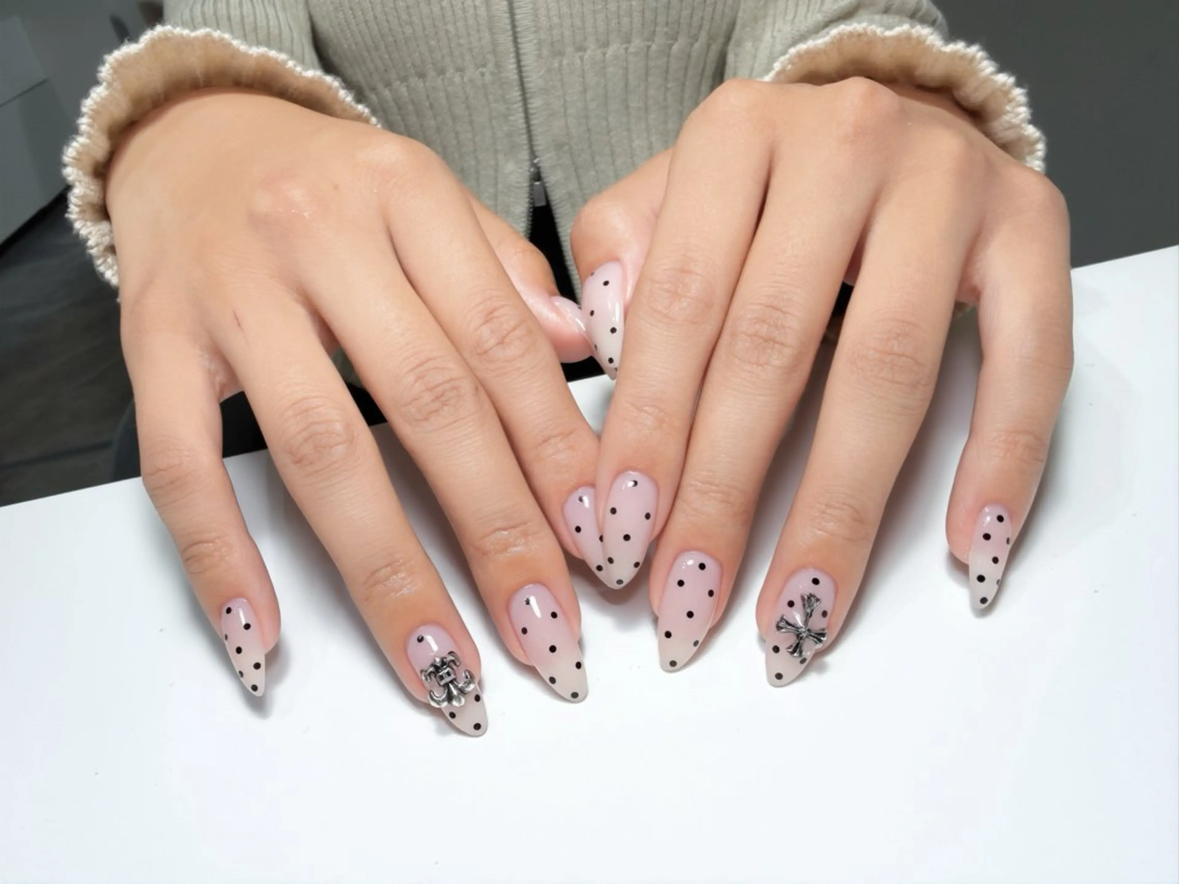 ネイル ハンドネイル 【emu道頓堀】 *HONOKAのネイルデザイン