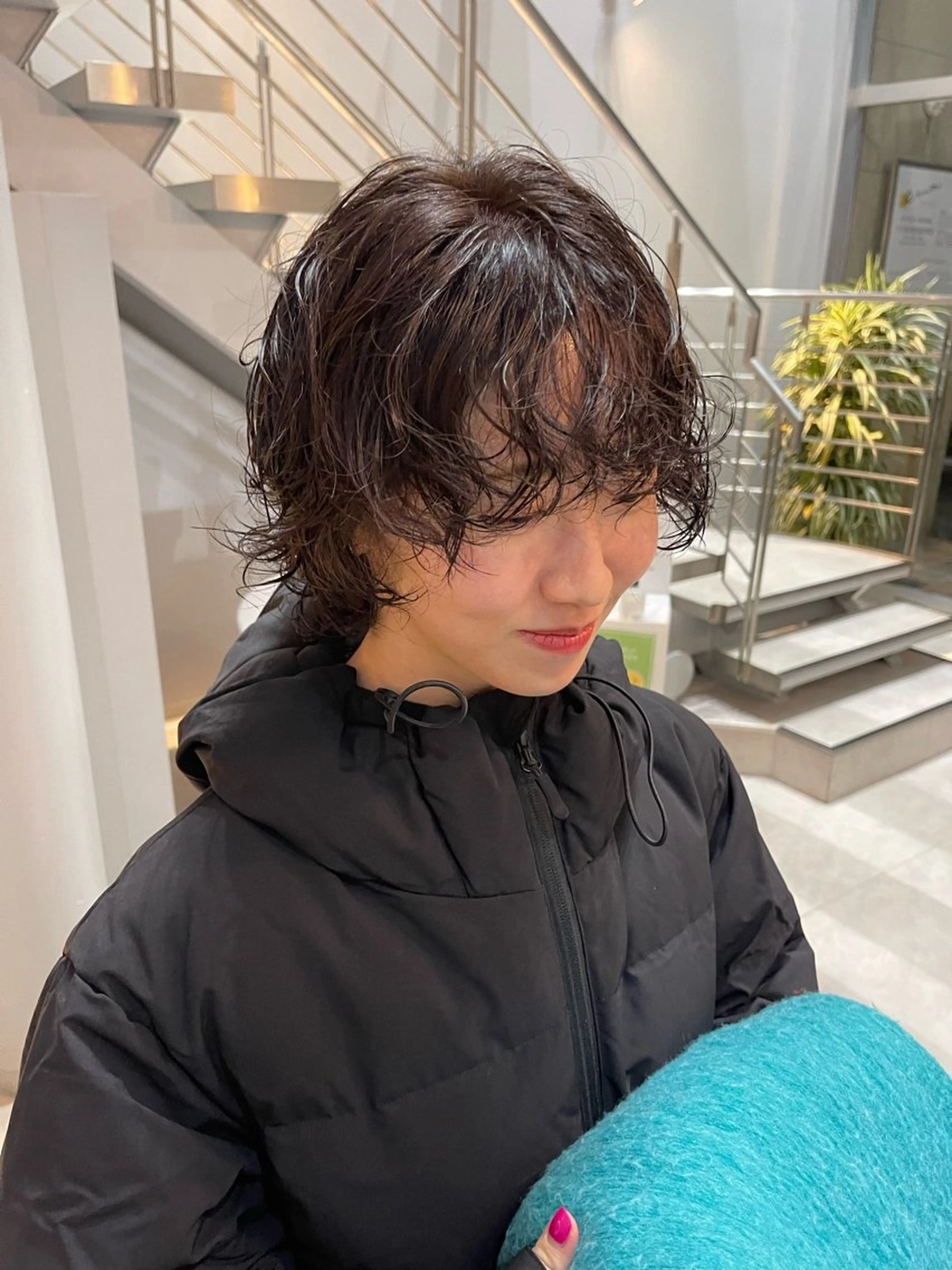 ミディアム ミディアムパーマ ウルフカット カット パーマ トリートメント 石原圭悟 /ショート/艶カラーのヘアスタイル