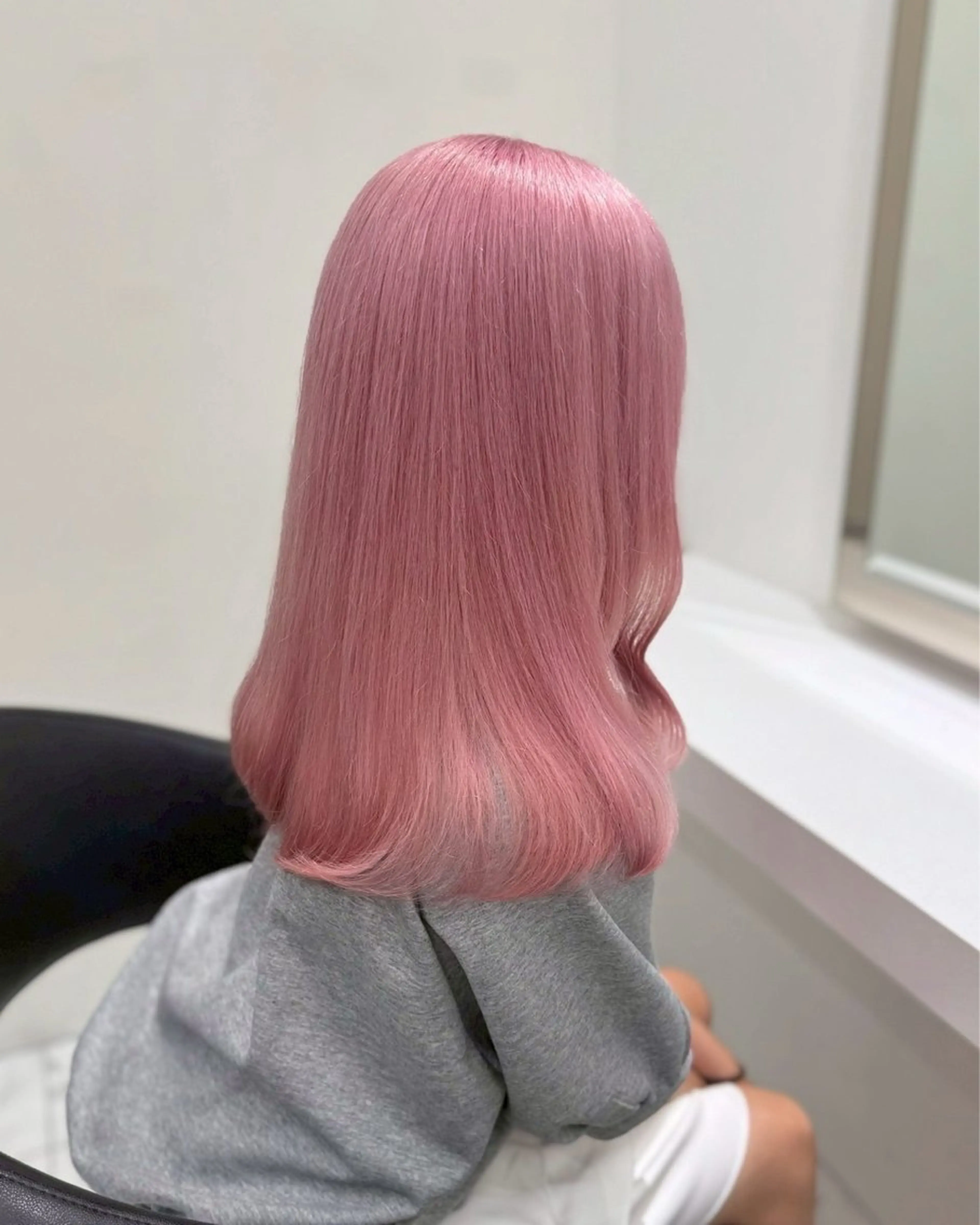 ロング カラー ブリーチ 透明感カラー ハイトーンカラー ヘアカラー ハイトーンカラー💞 くるみ🎀のヘアスタイル