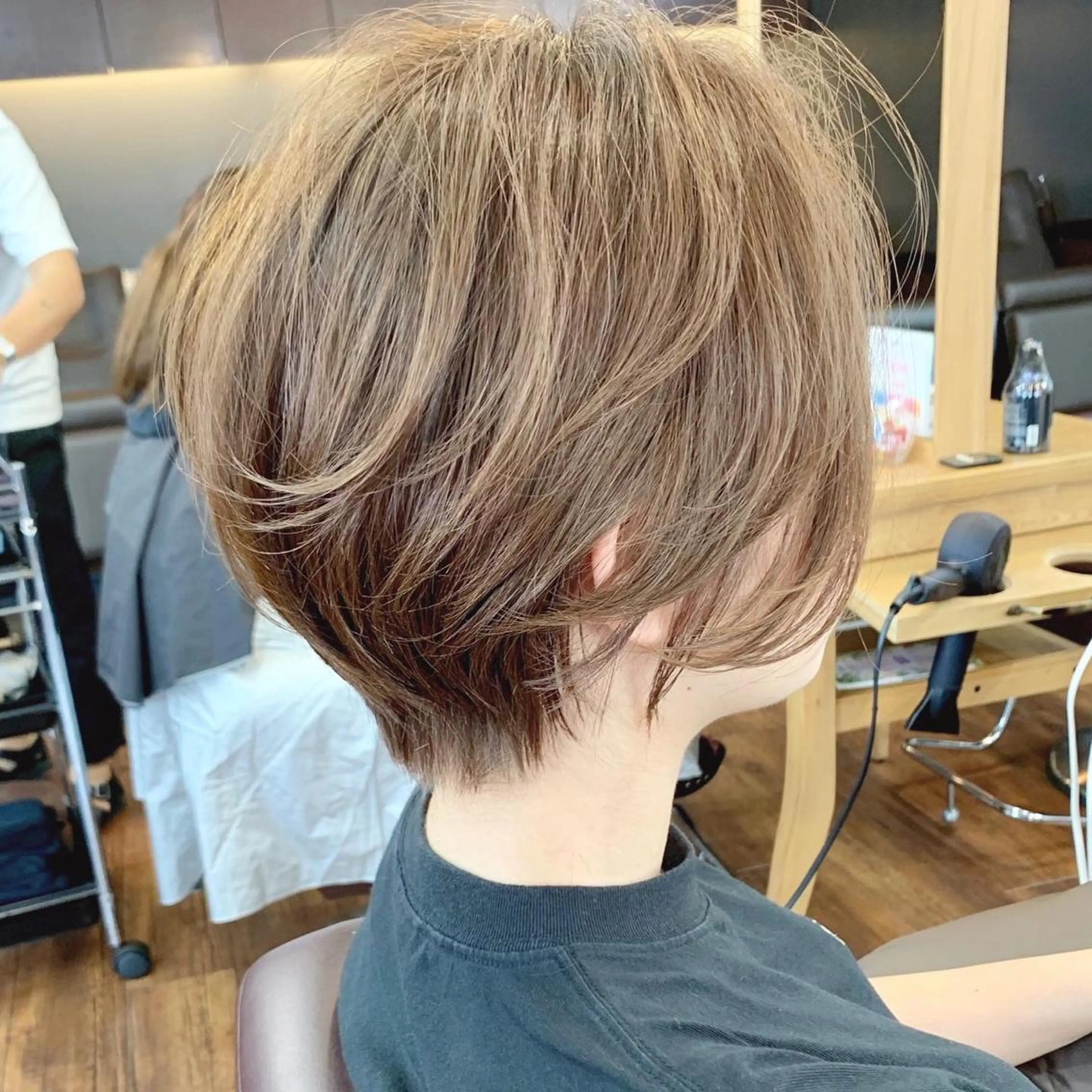 ショート 縮毛矯正/ショート/ レイヤー/畑中正敏のヘアスタイル