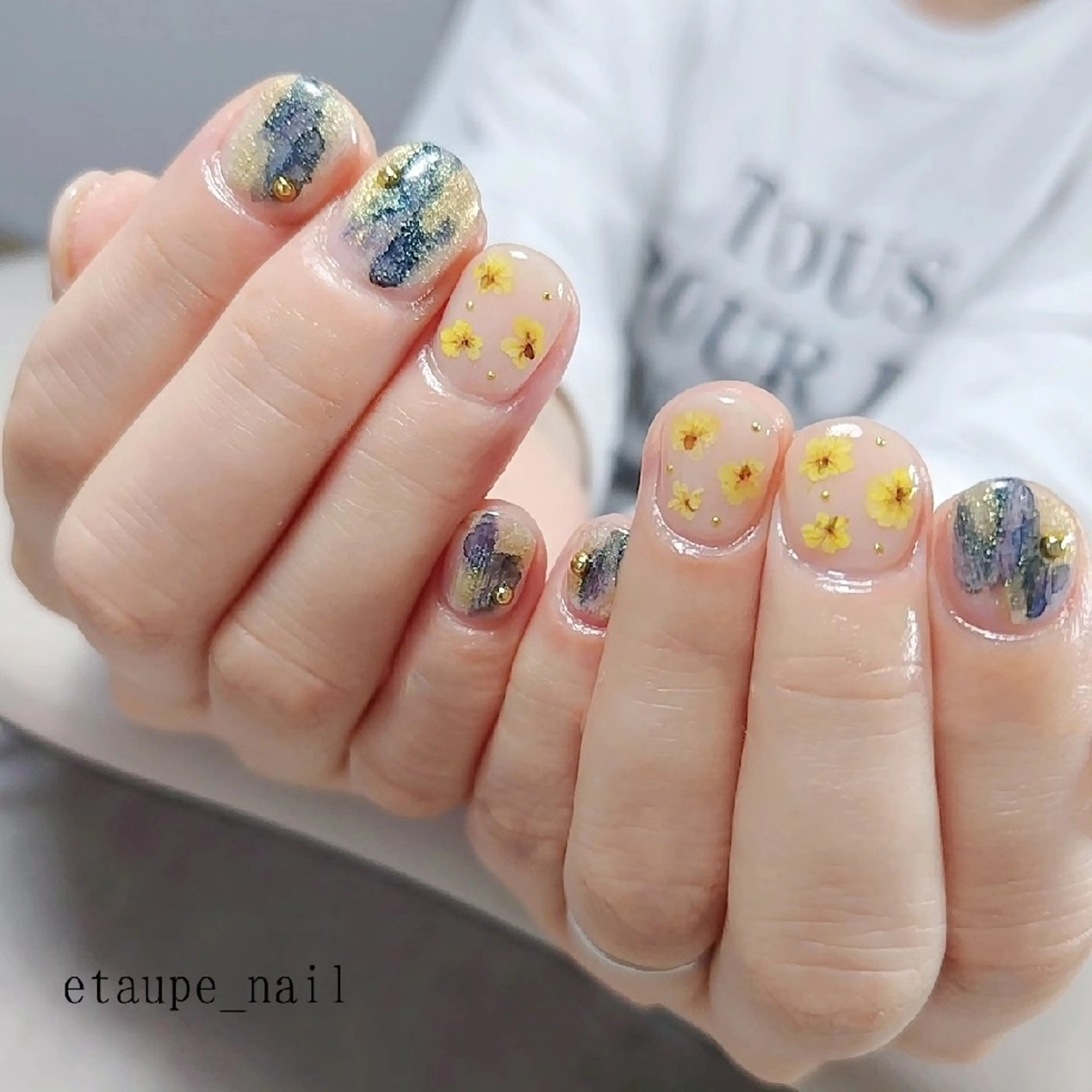 ネイル ジェルネイル グリーン マグネットネイル ニュアンスネイル ハンドネイル 向原自宅サロン ★エトープネイルのネイルデザイン