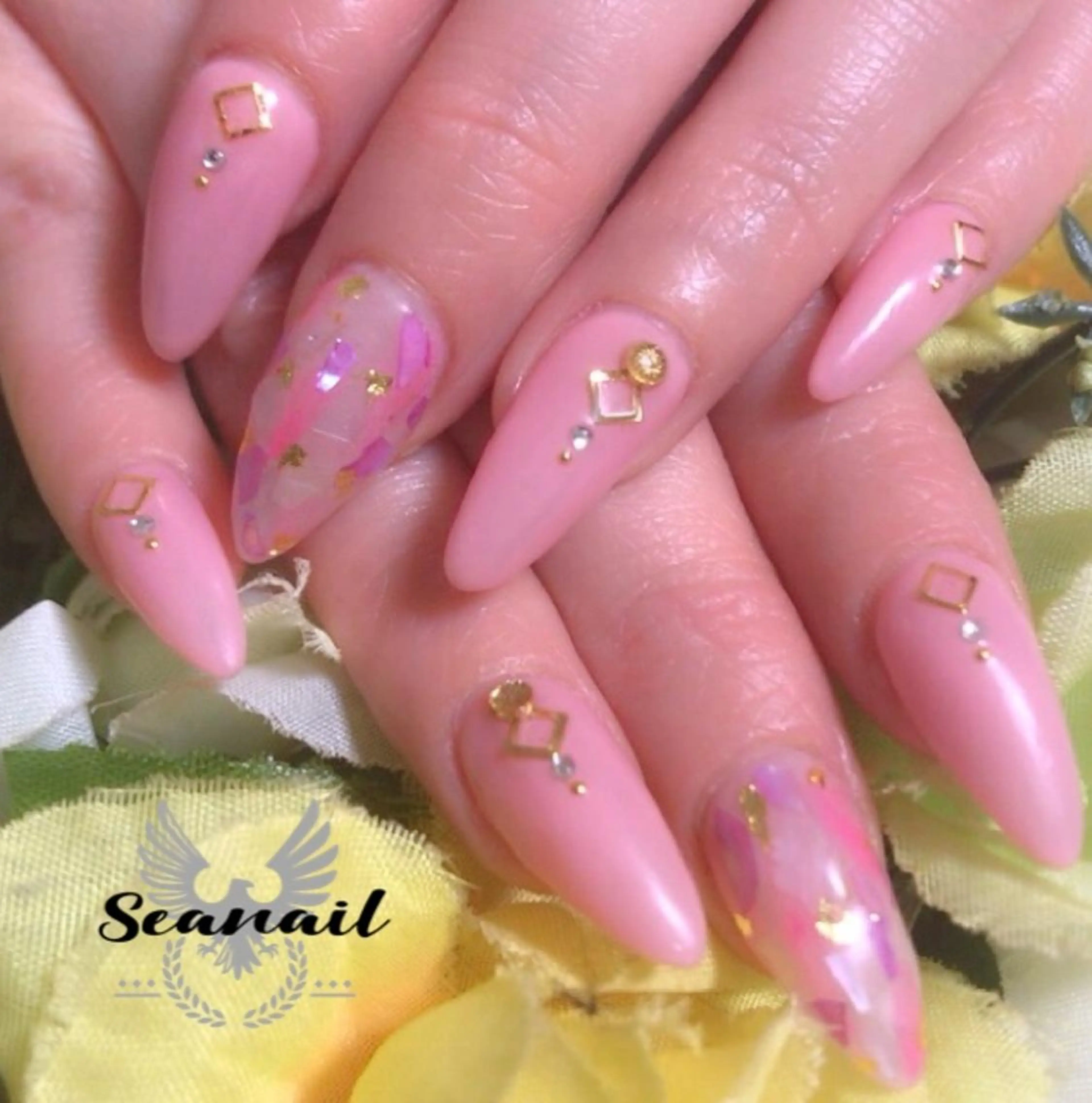 ネイル 小尾 栞のネイルデザイン