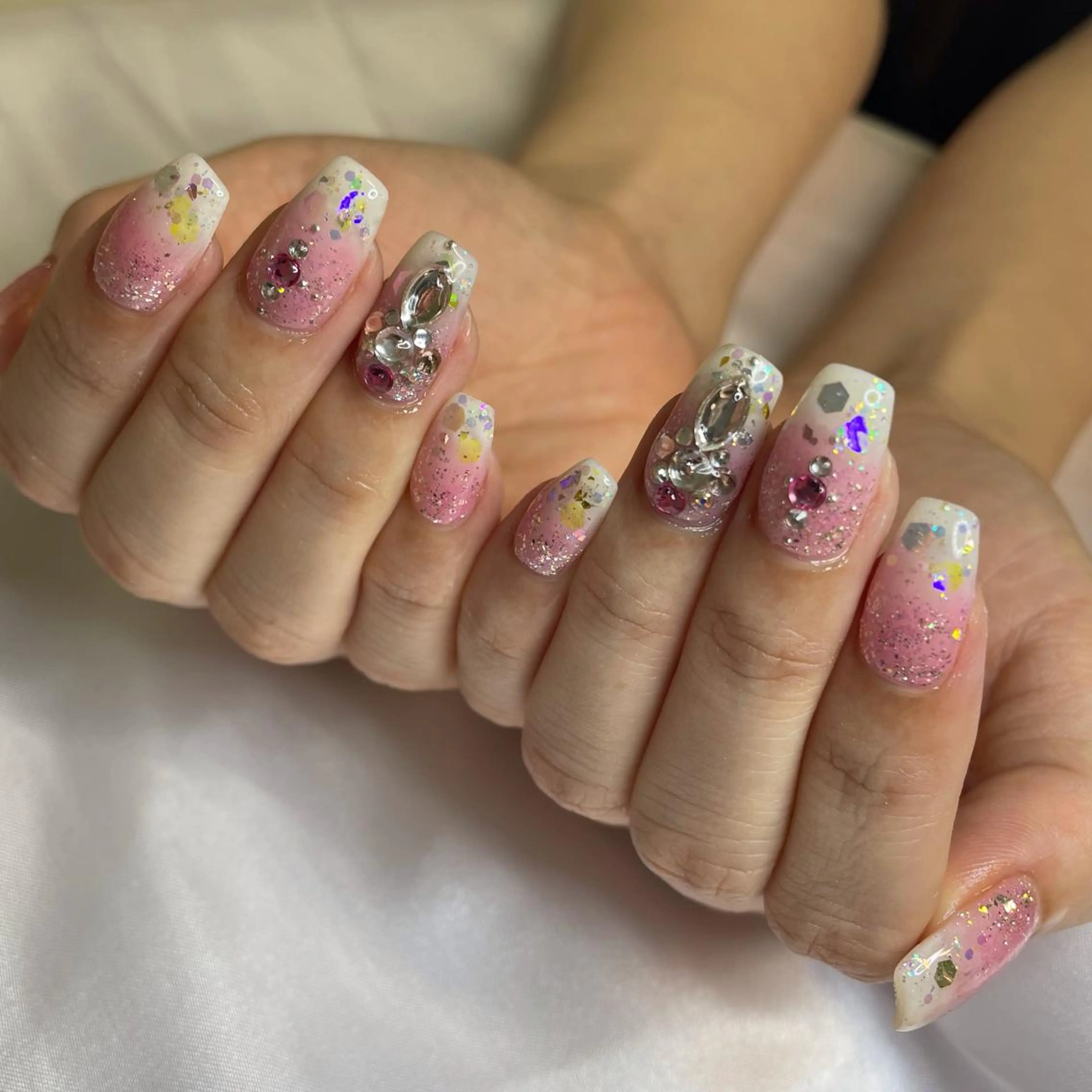 ネイル ホログラムネイル キラキラネイル ラメ(グリッター) ピンク スカルプネイル 韓国/網紅/パーツ M-salonのネイルデザイン