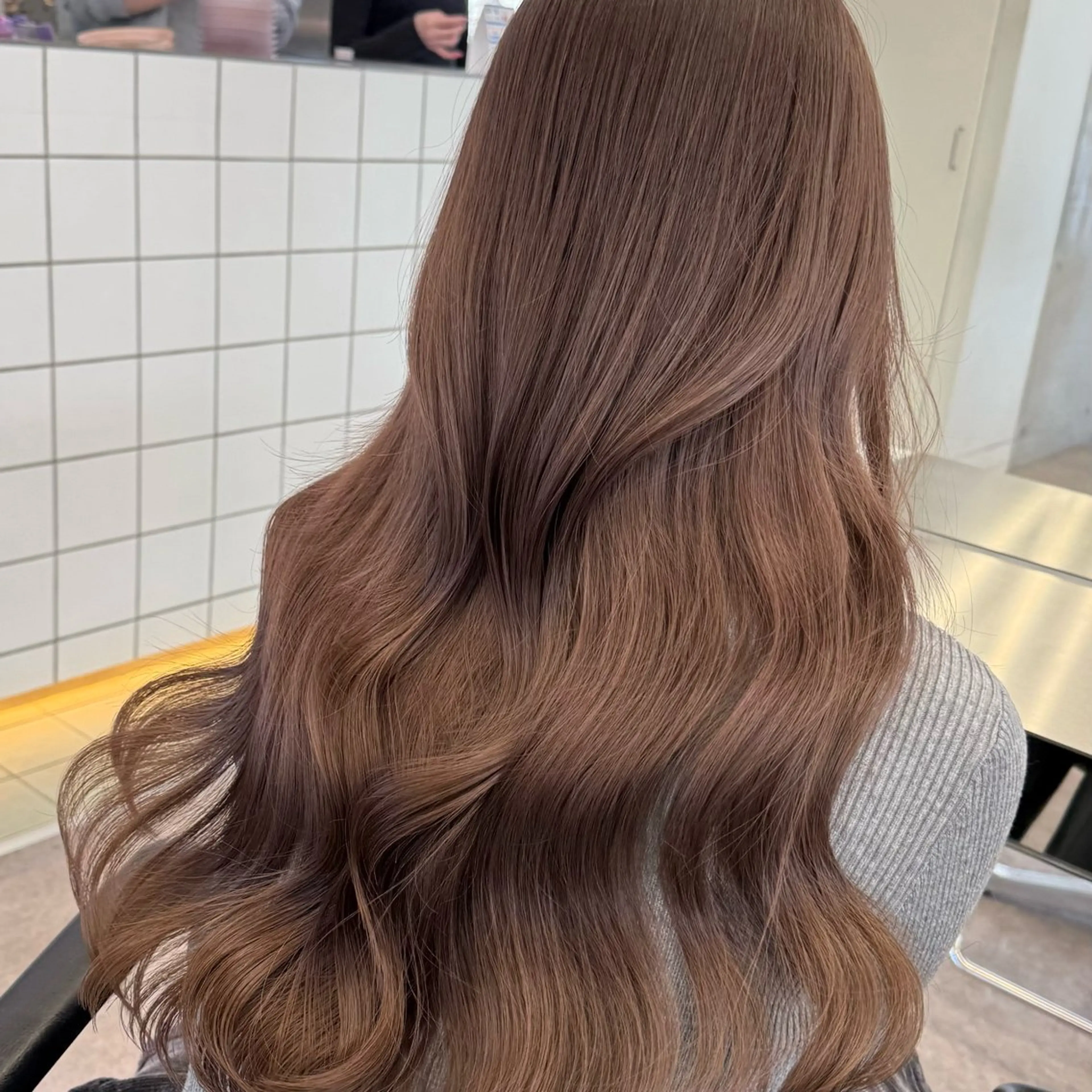 ロング カラー ヘアアレンジ 望月 菜央のヘアスタイル