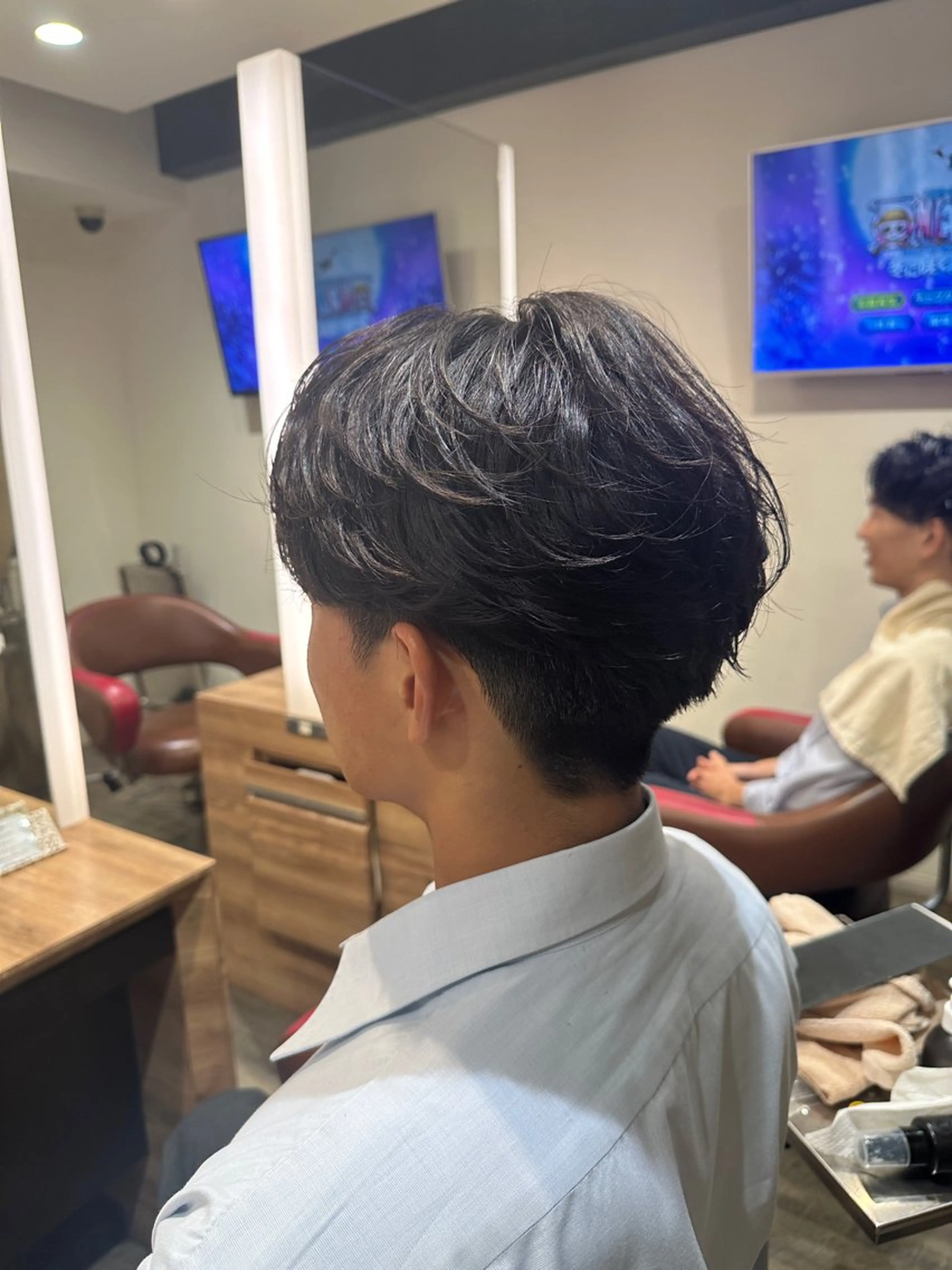 メンズ メンズパーマ/レイヤ ーカット岡田遥希のヘアスタイル