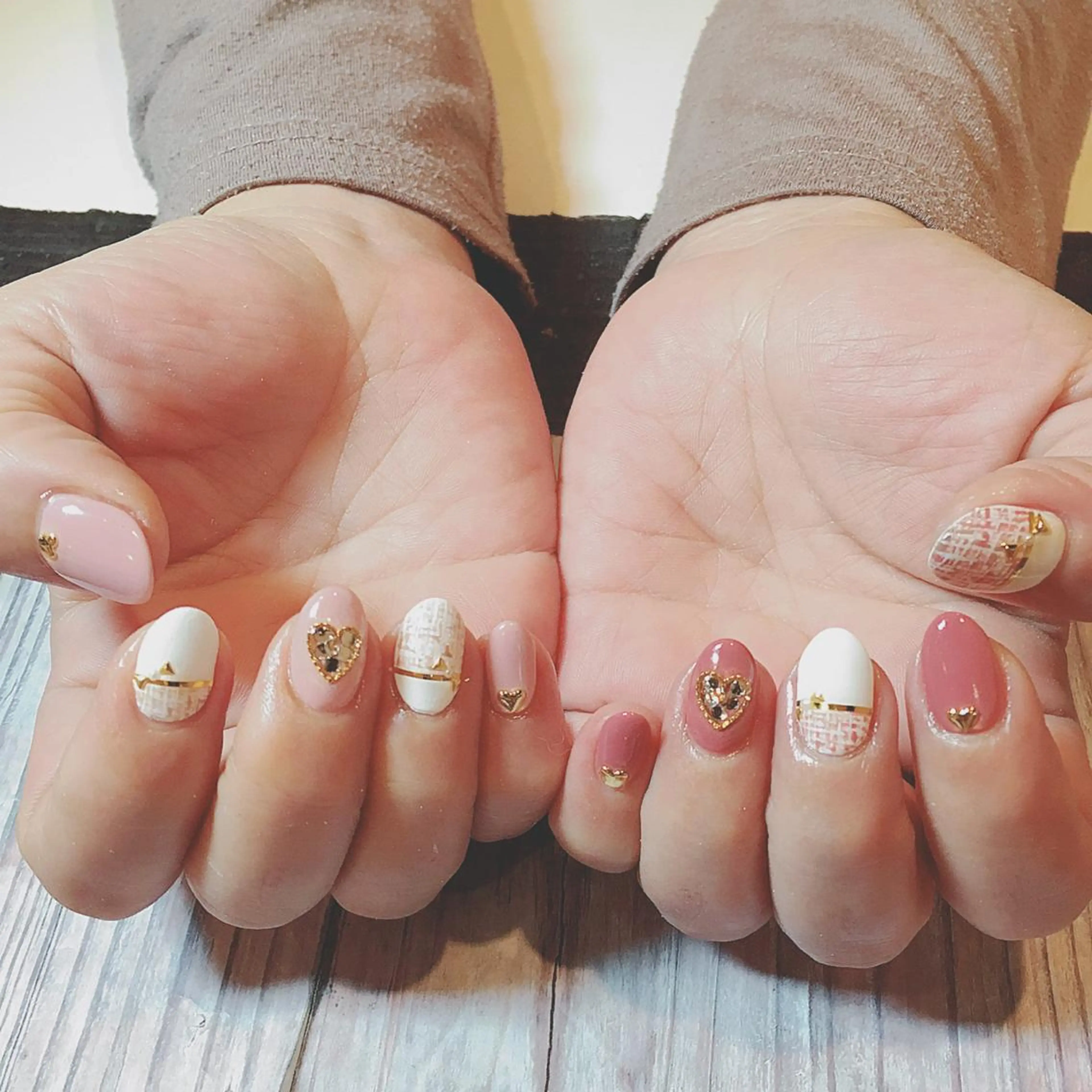 ネイル アートネイル ジェルネイル 持ち込み ソフトジェル 森山 舞のネイルデザイン