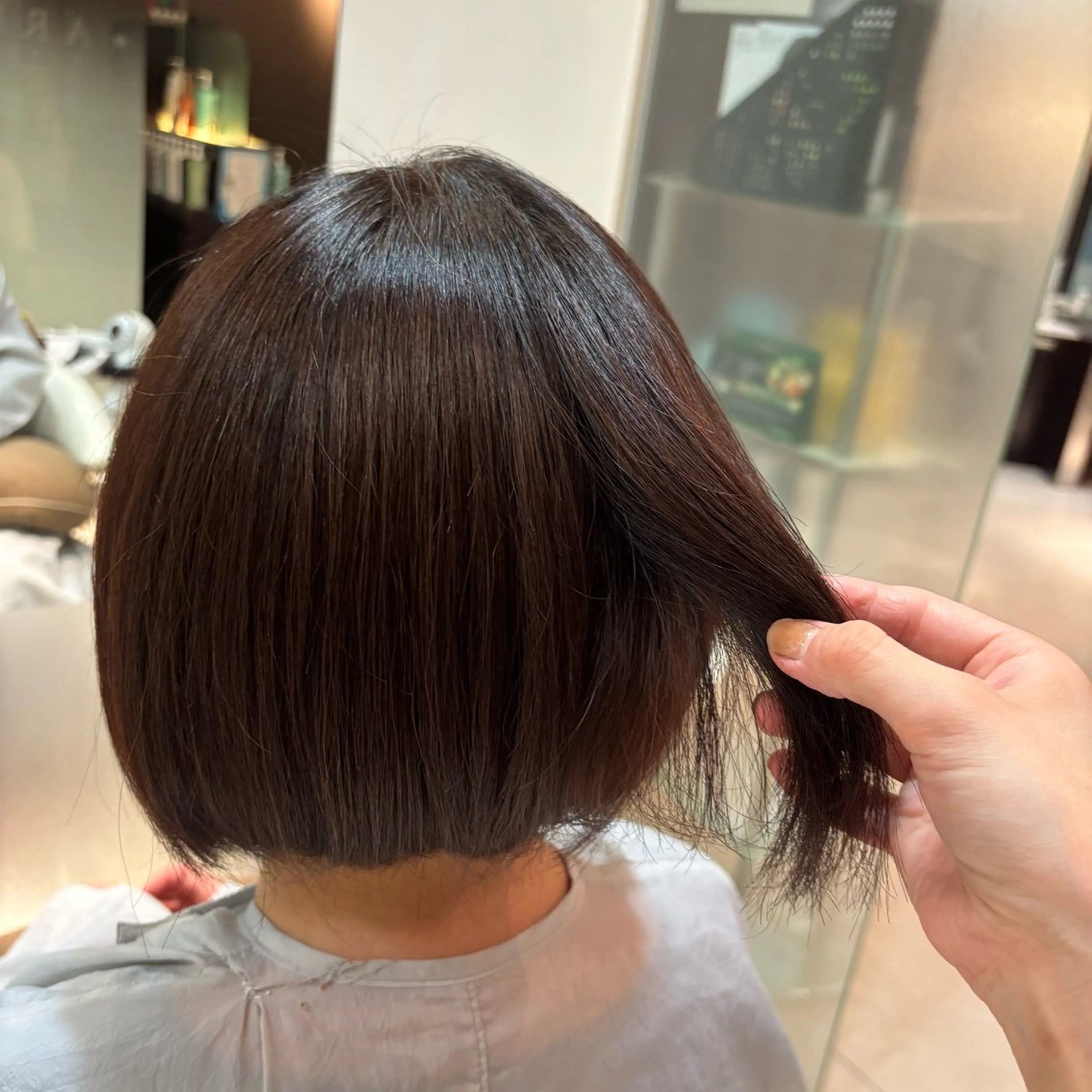 カラー レナークアリア 武田明花音のヘアスタイル