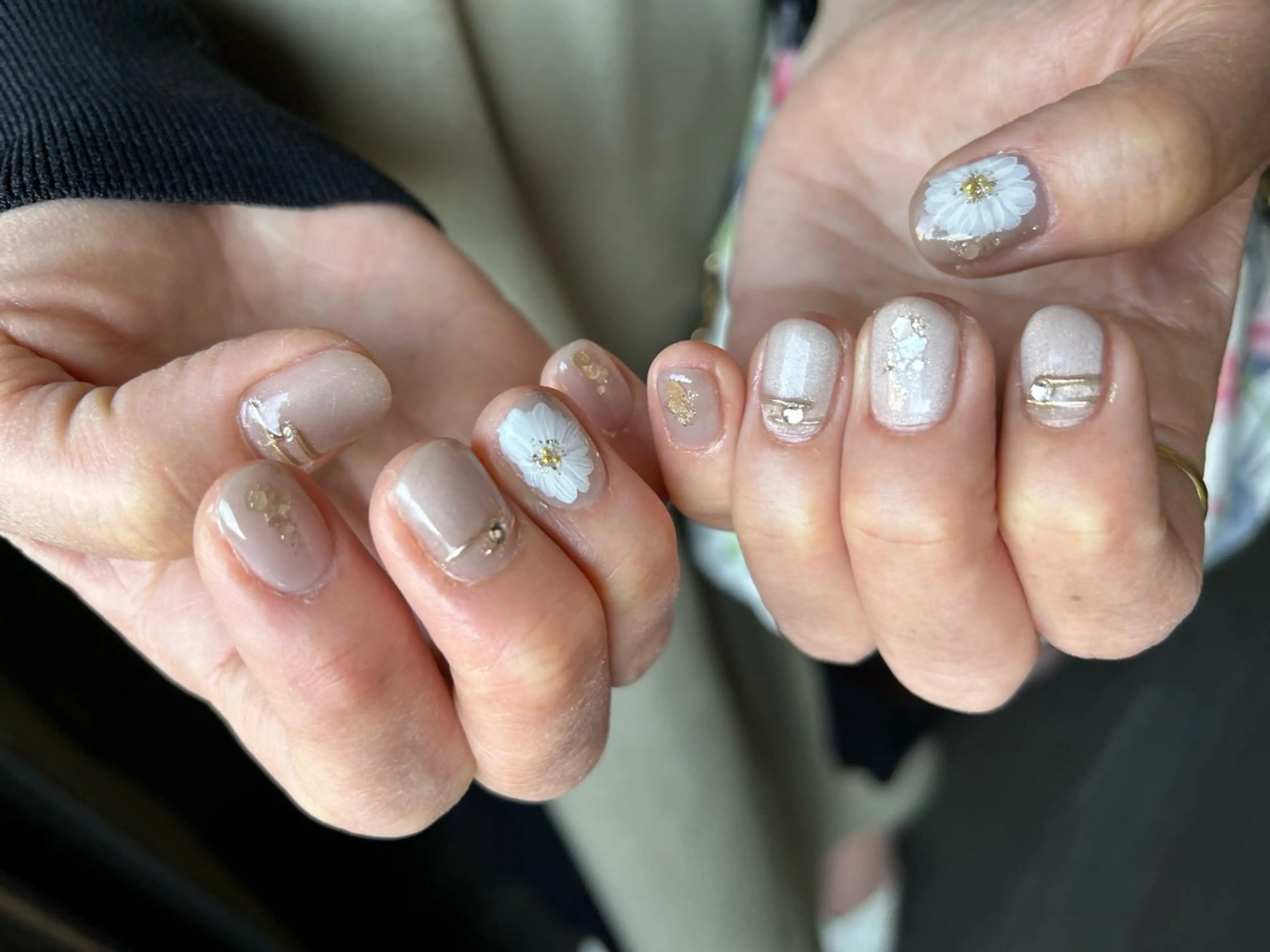 ネイル ハンドネイル フットネイル ✴︎ Delightのネイルデザイン