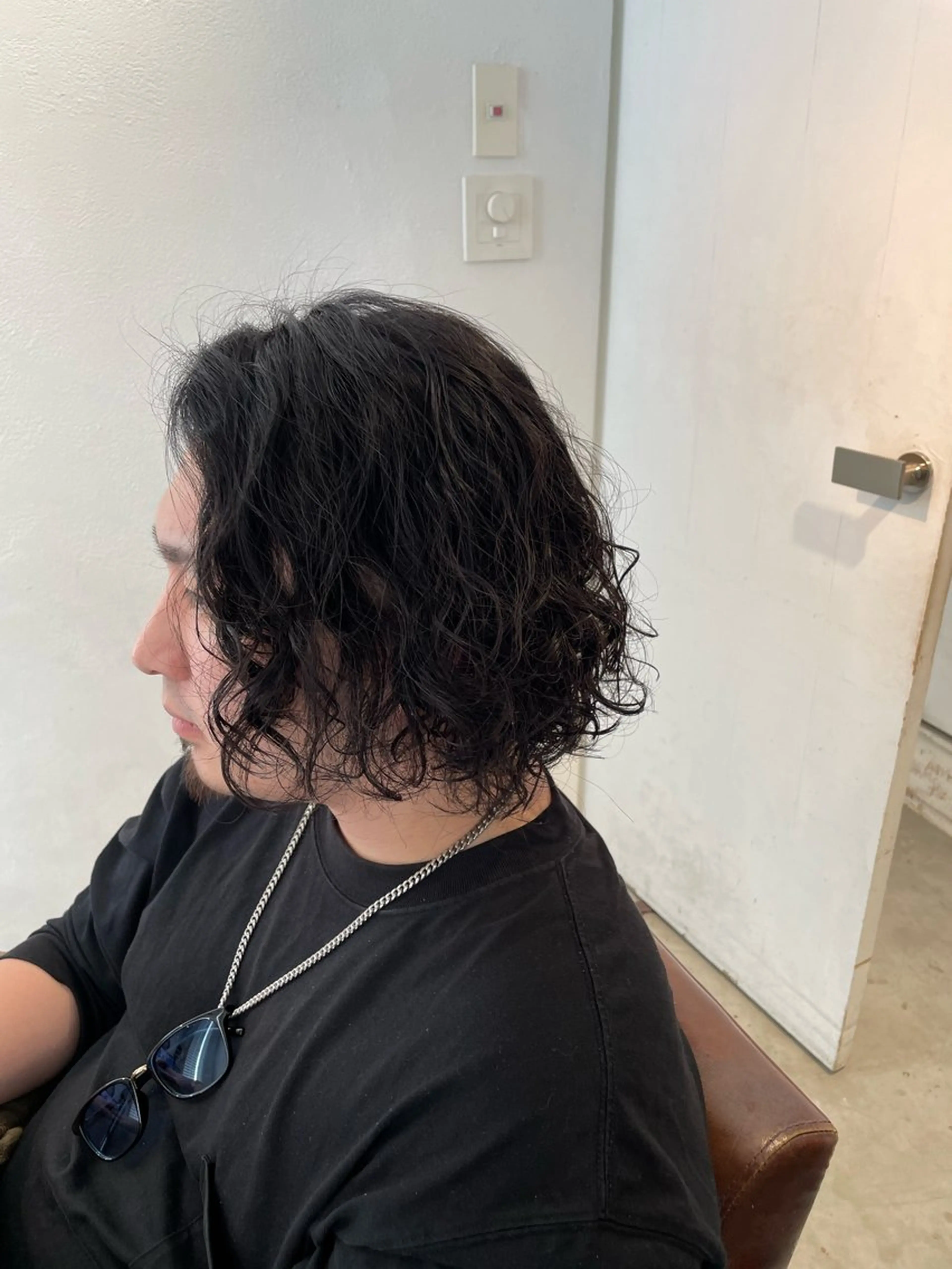 パーマ メンズ センターパート マッシュ メンズパーマ スパイラルパーマ レイヤーカット KAEのヘアスタイル