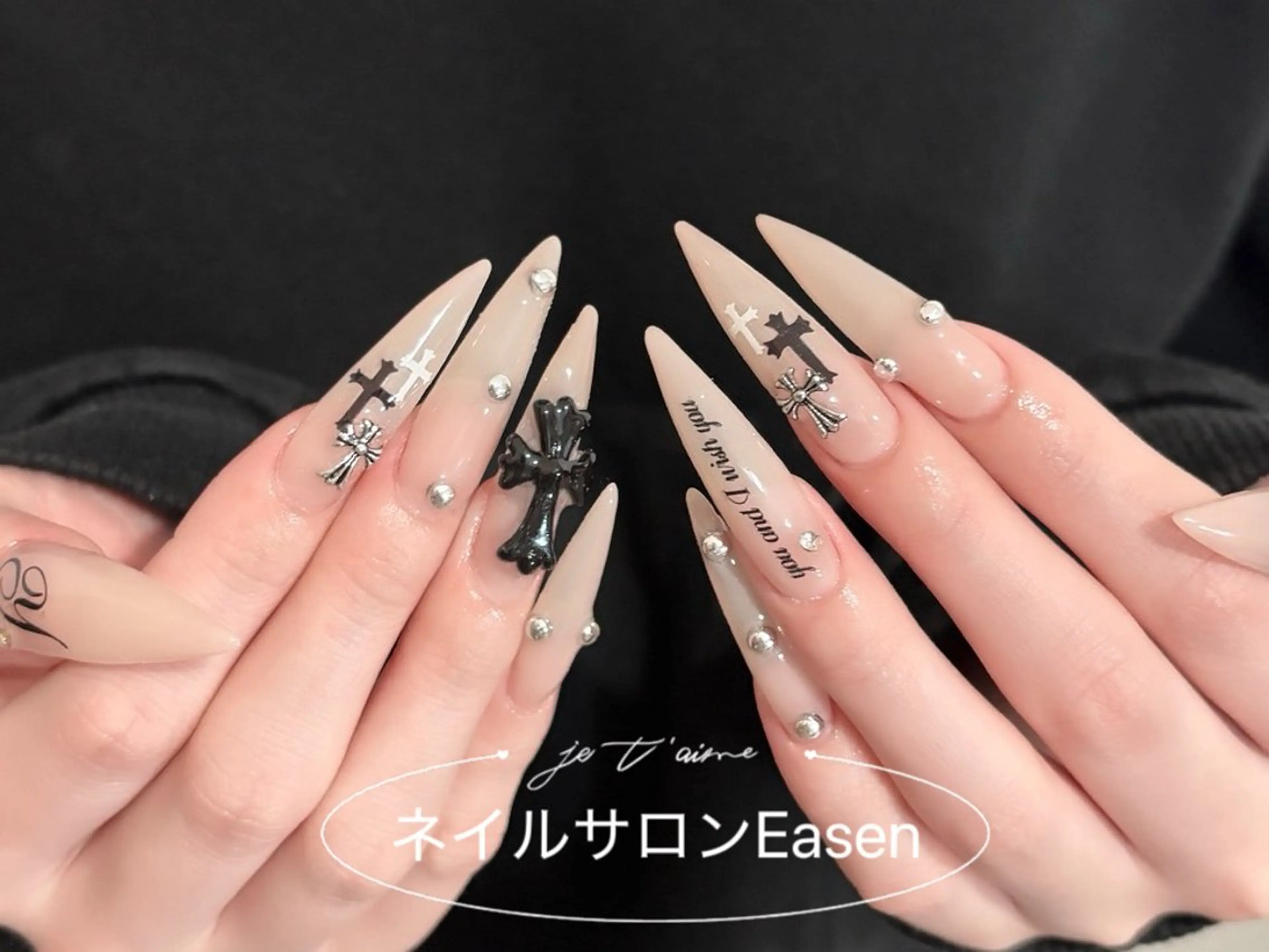 ネイル ネイルサロン Easenのネイルデザイン