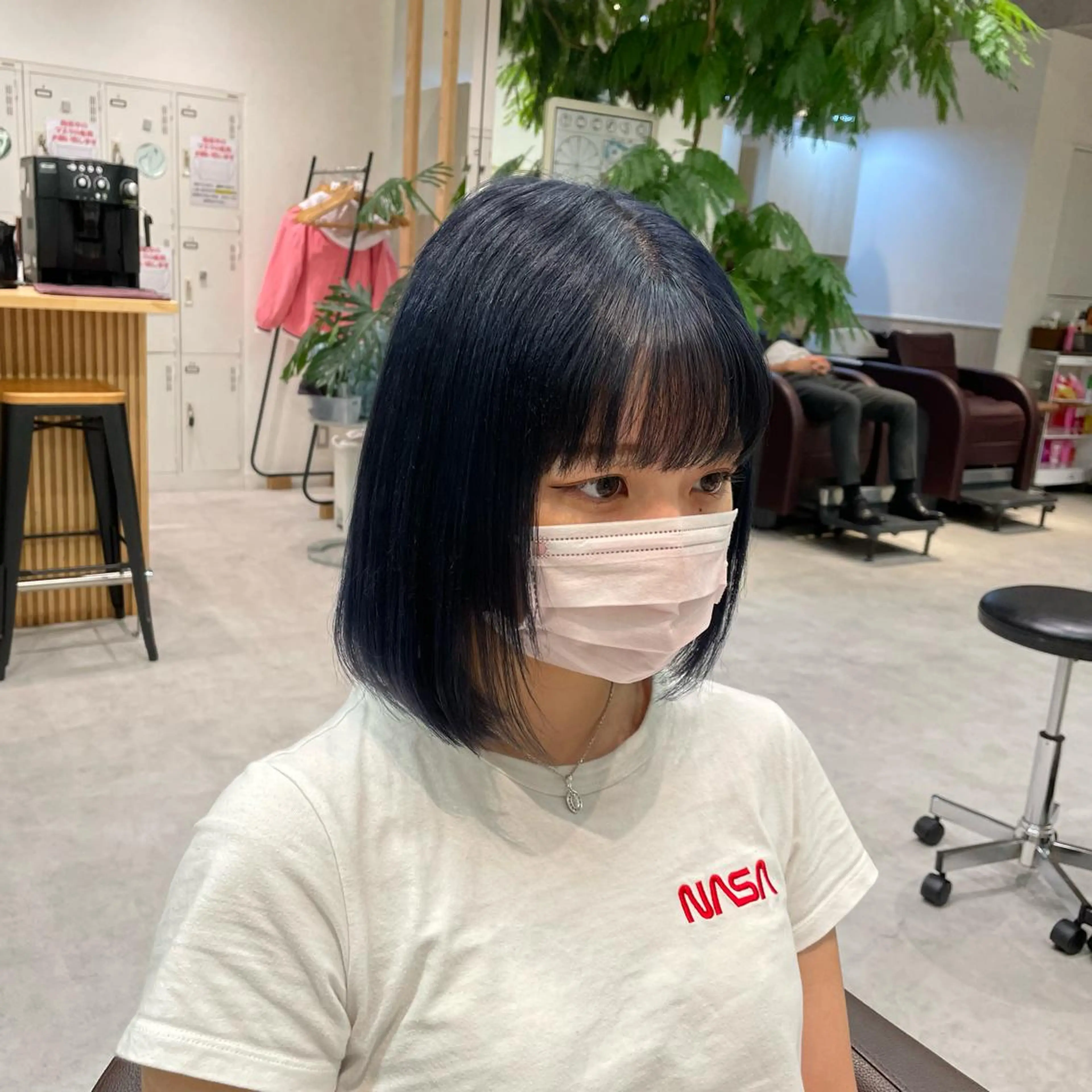 カラー 黒髪 ブリーチ ブルーカラー ブルーブラック ダブルカラー ピンクカラー🎀/ ミルクティー🍼花音のヘアスタイル