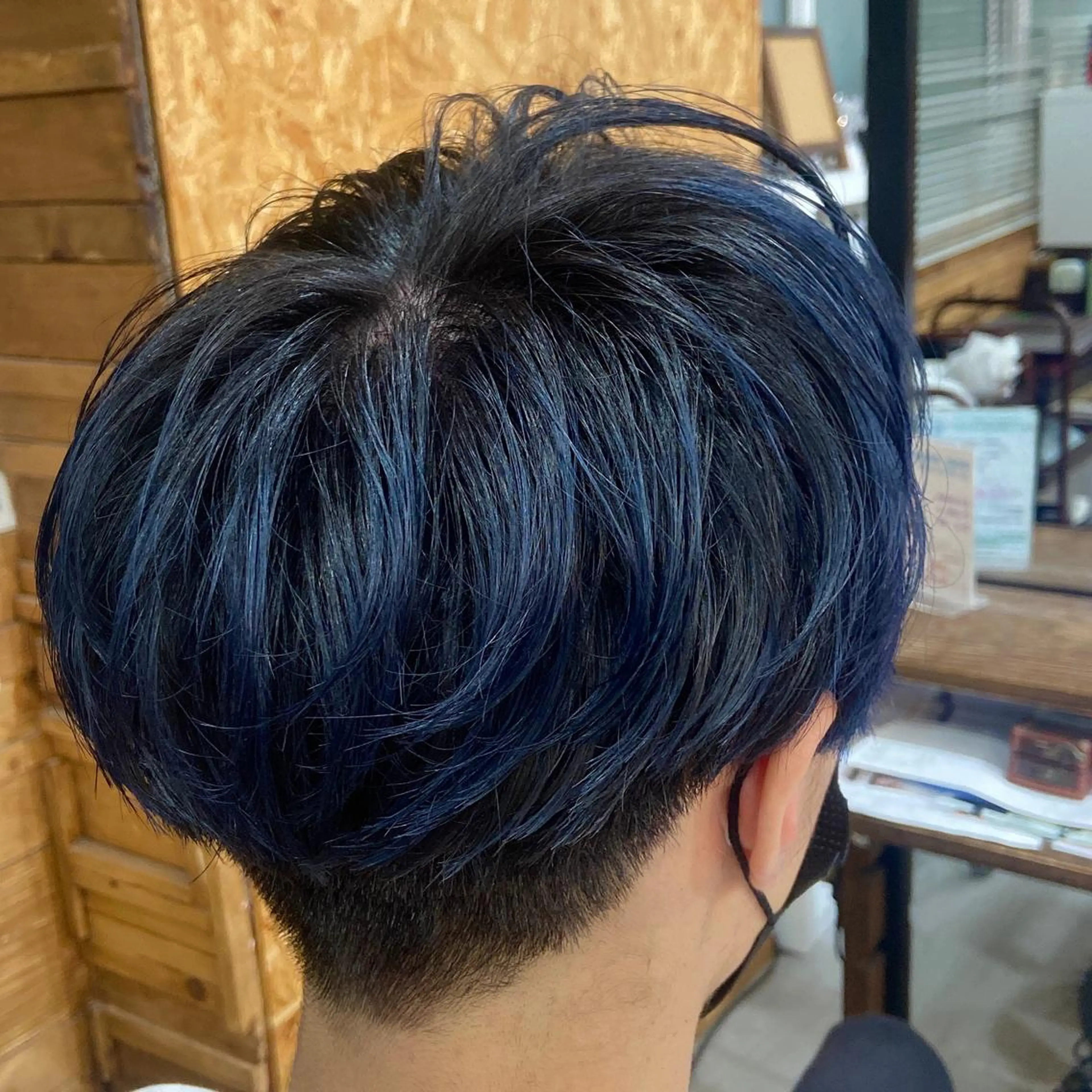 ショート カラー メンズ ヘアカラー soin by poshのヘアスタイル