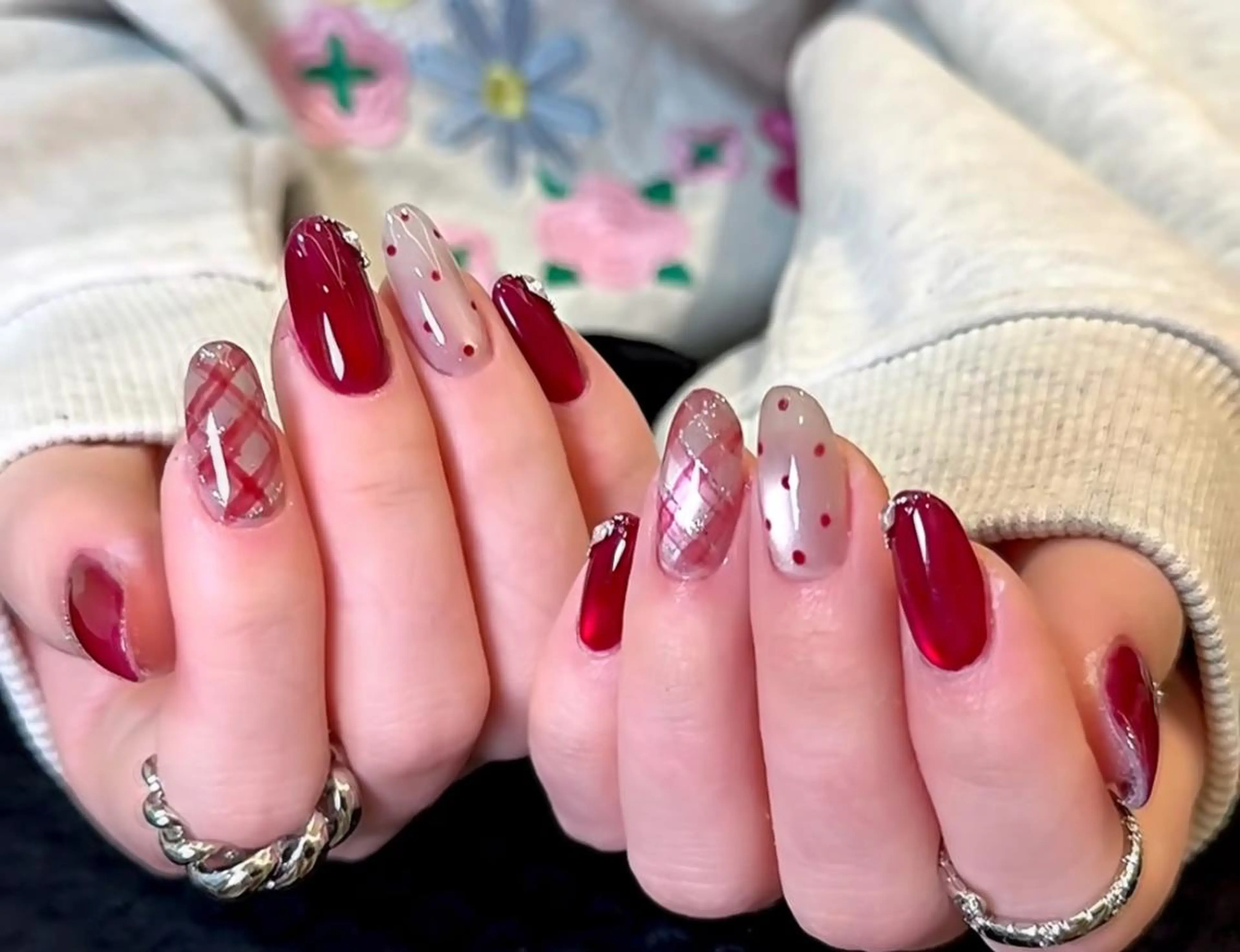 ネイル ハンドネイル 🎀 KiKi_nailのネイルデザイン