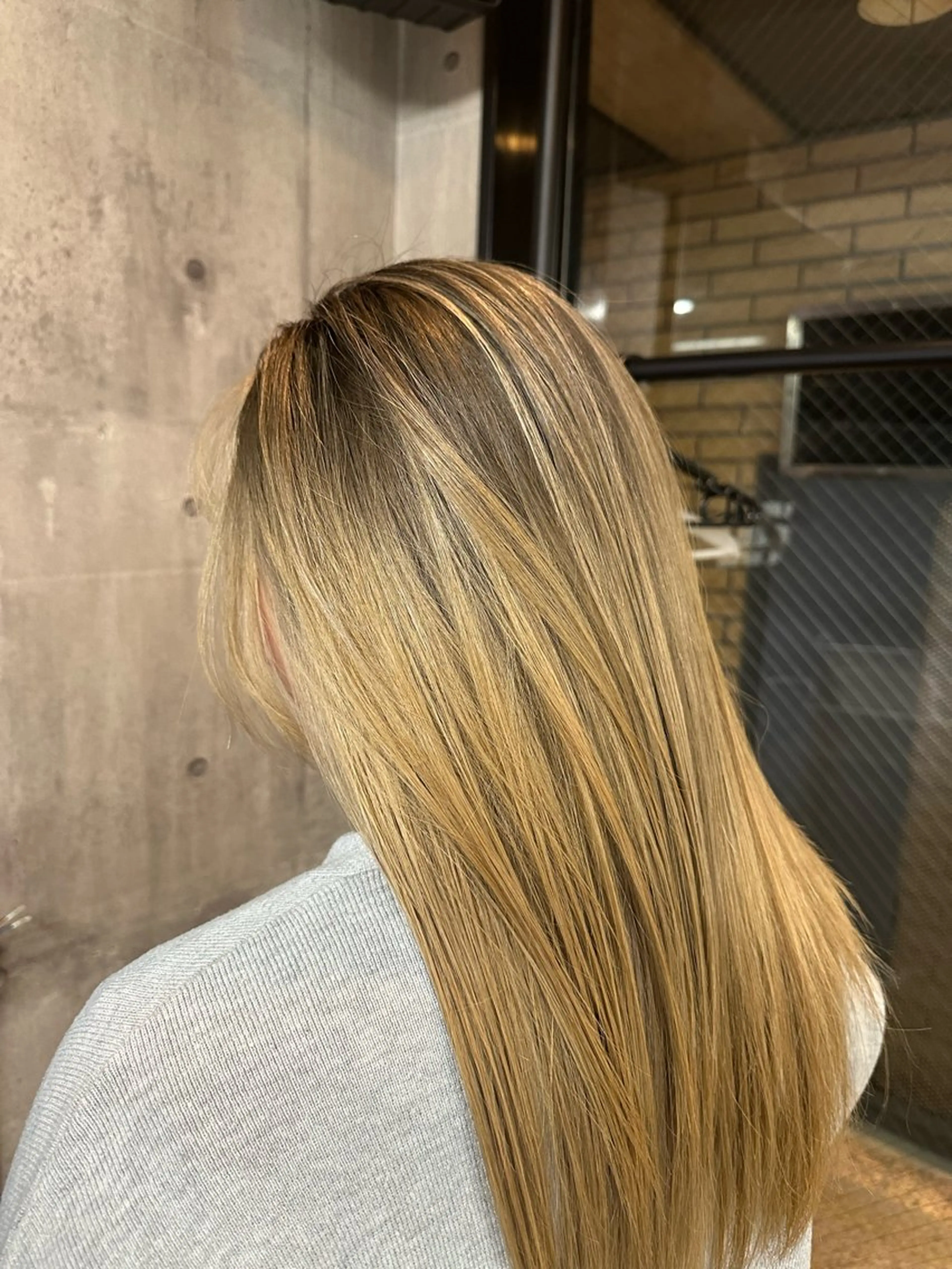 セミロング レイヤーカット 剣太郎カットモデル 10㎝カット募集中のヘアスタイル