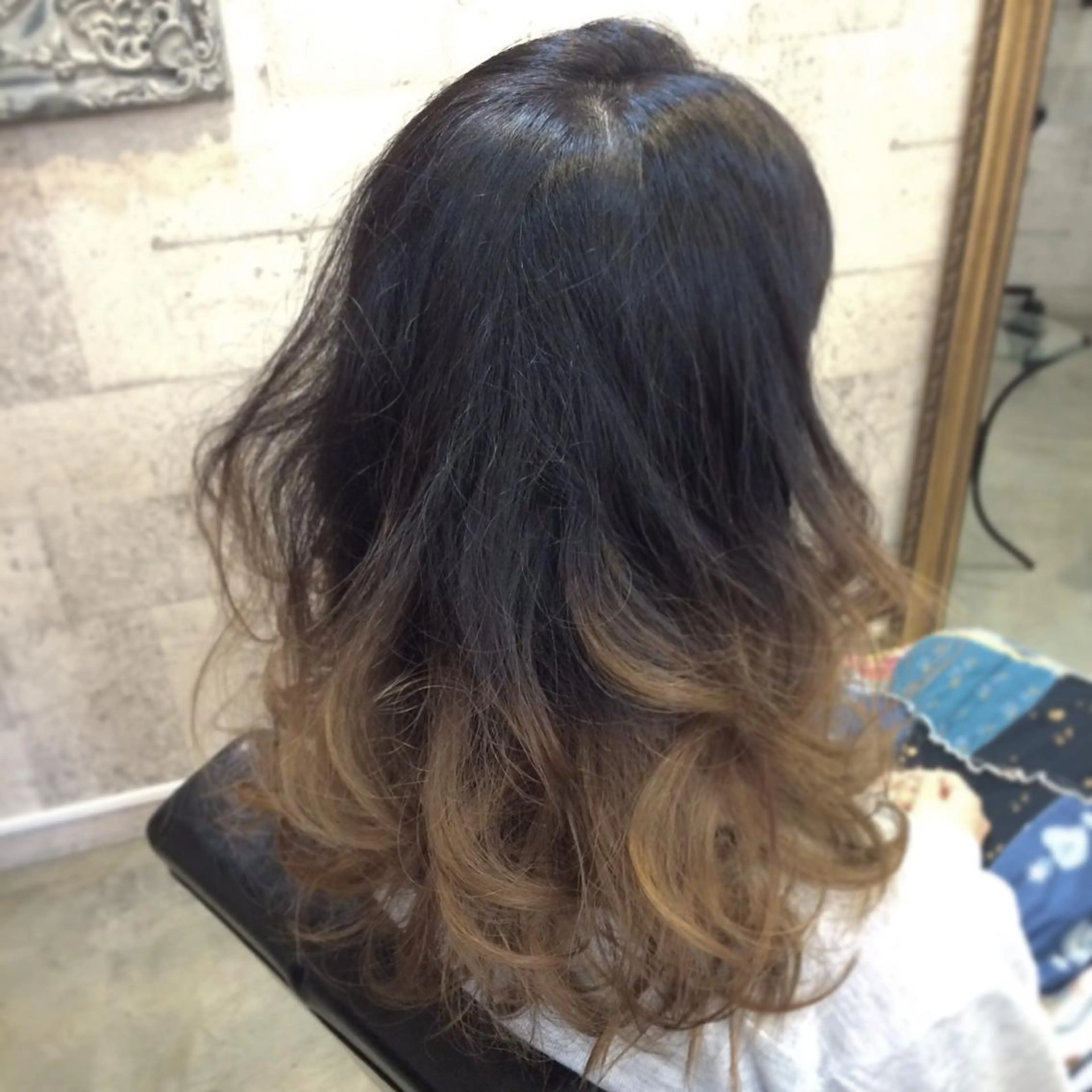 セミロング カラー グラデーションカラー インナーカラー/天神 ブリーチ/吉田のヘアスタイル