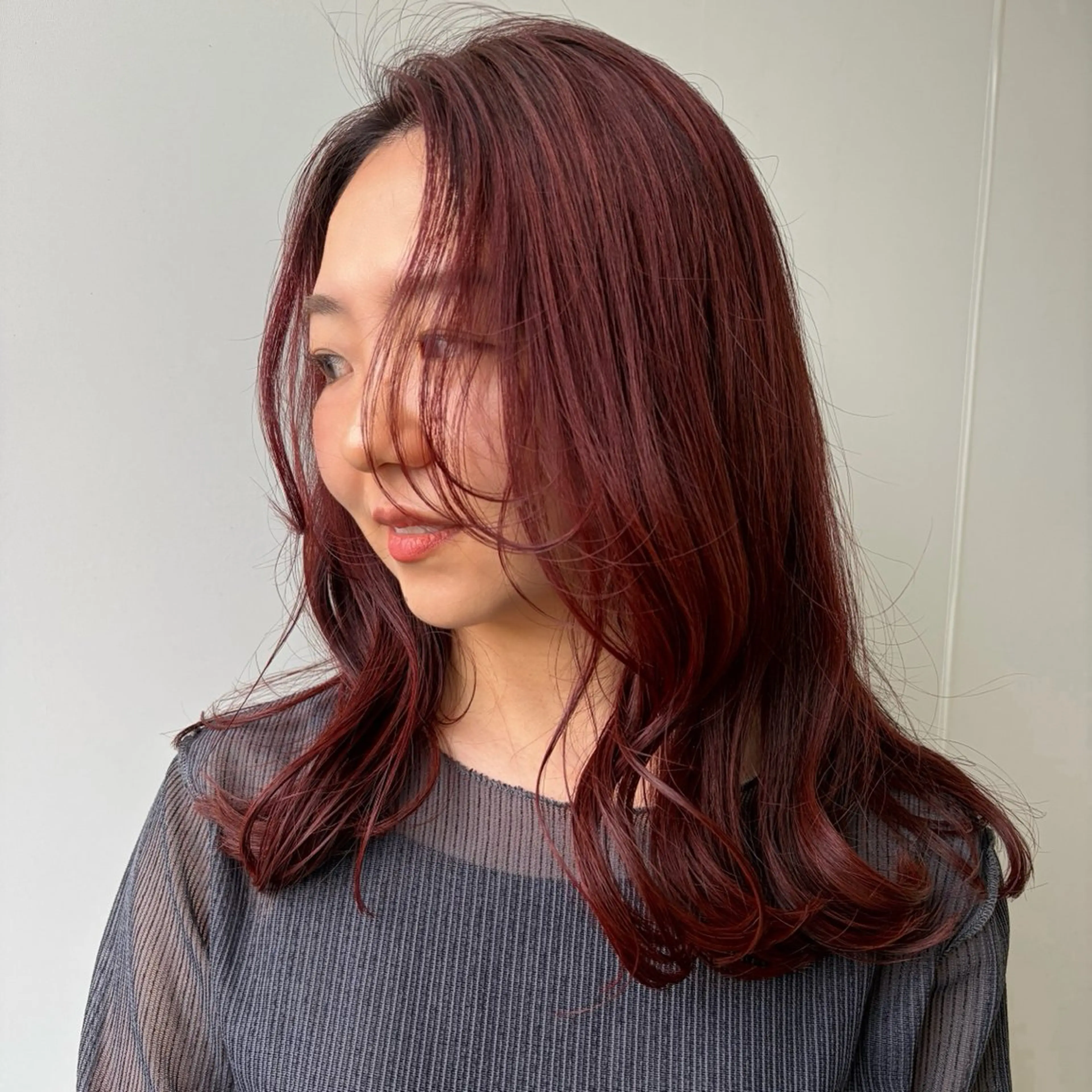 セミロング カラー カット ヘアカラー 松本 茜のヘアスタイル