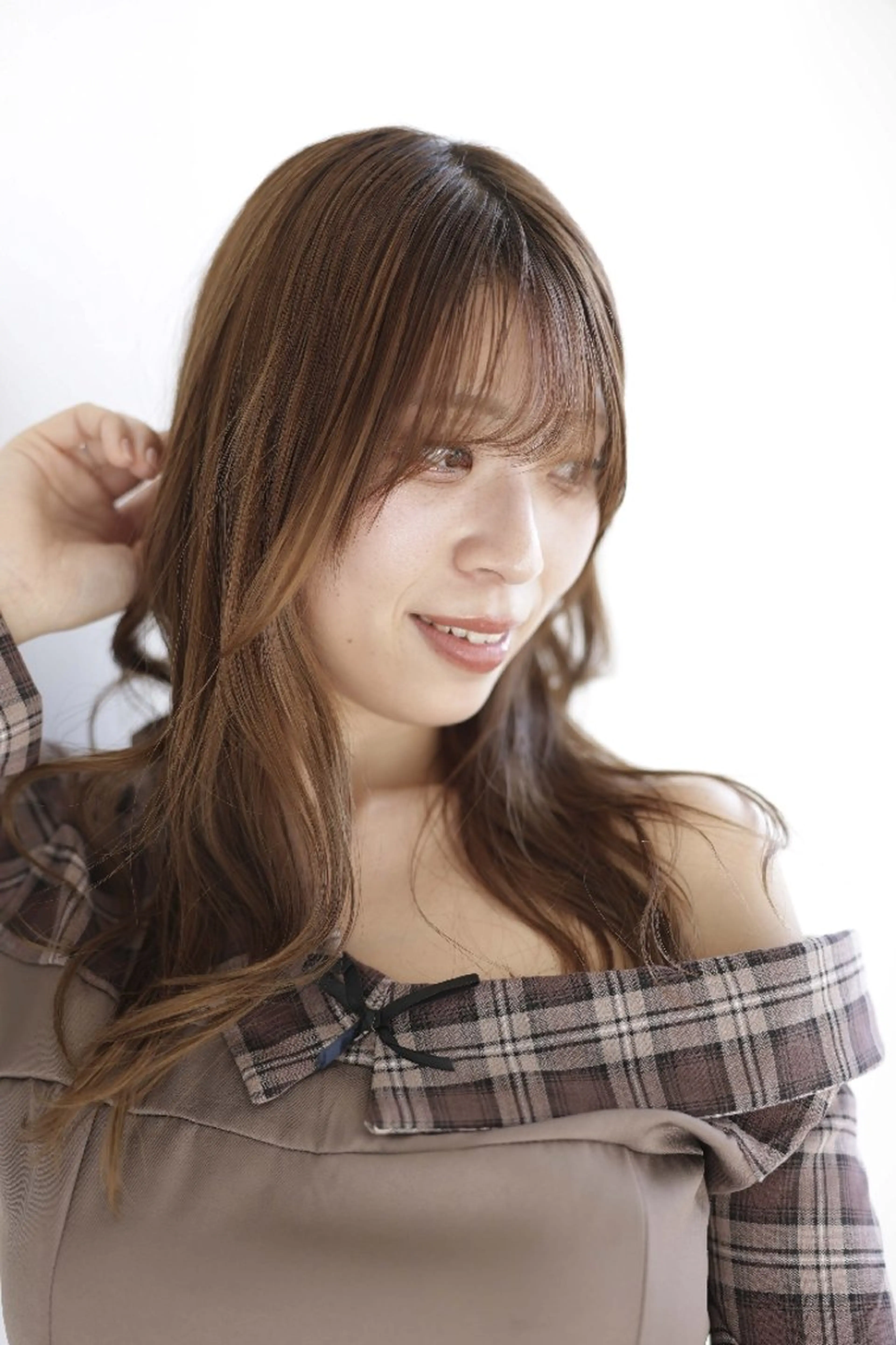 カラー 束感まつぱ🥑🤍 NATUKI🤍のヘアスタイル