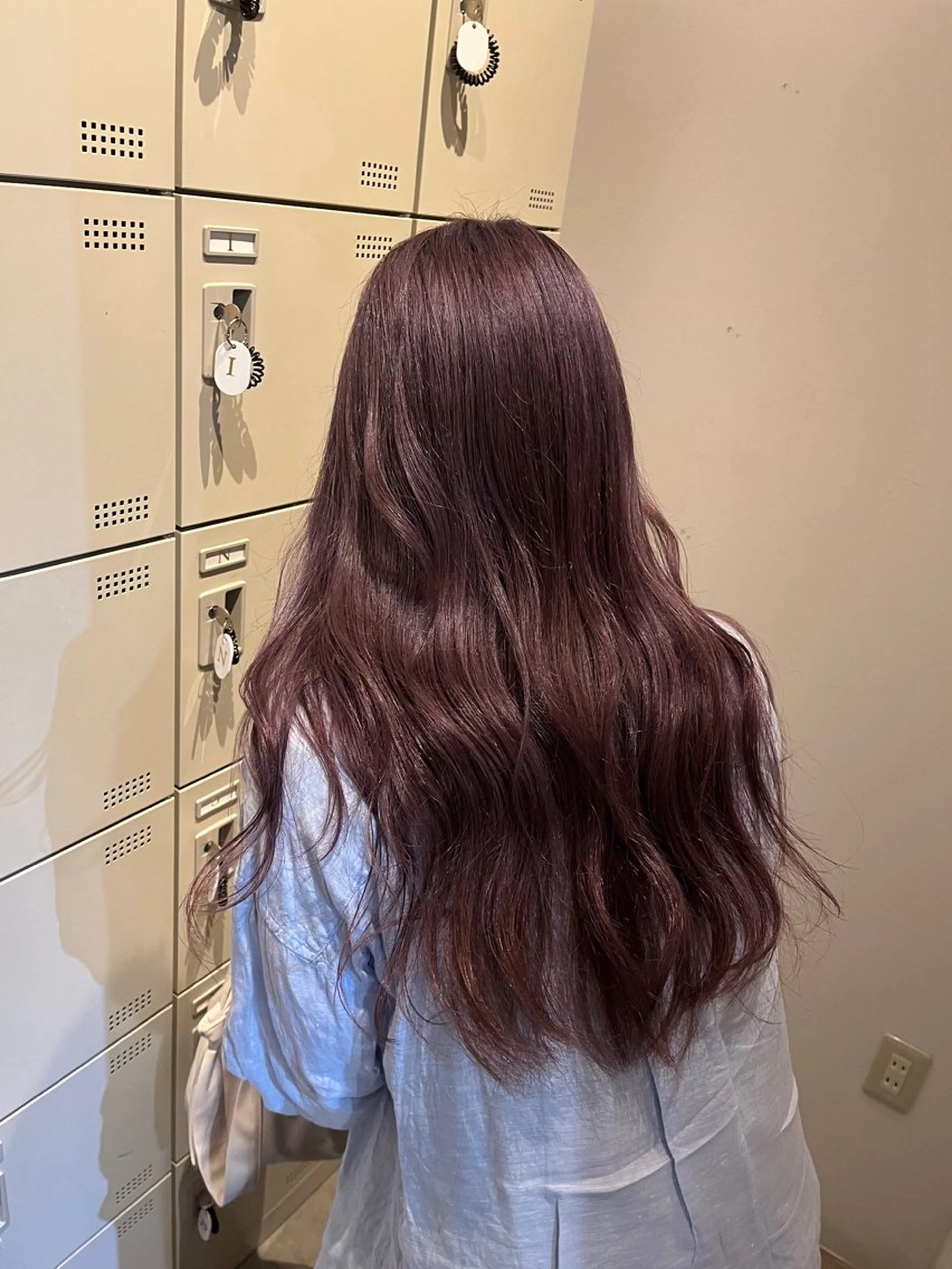 ロング カラー ベージュカラー ブリーチ ラベンダーカラー ラベンダーベージュ 中津/梅田/酸性 /髪質改善/愛芽のヘアスタイル
