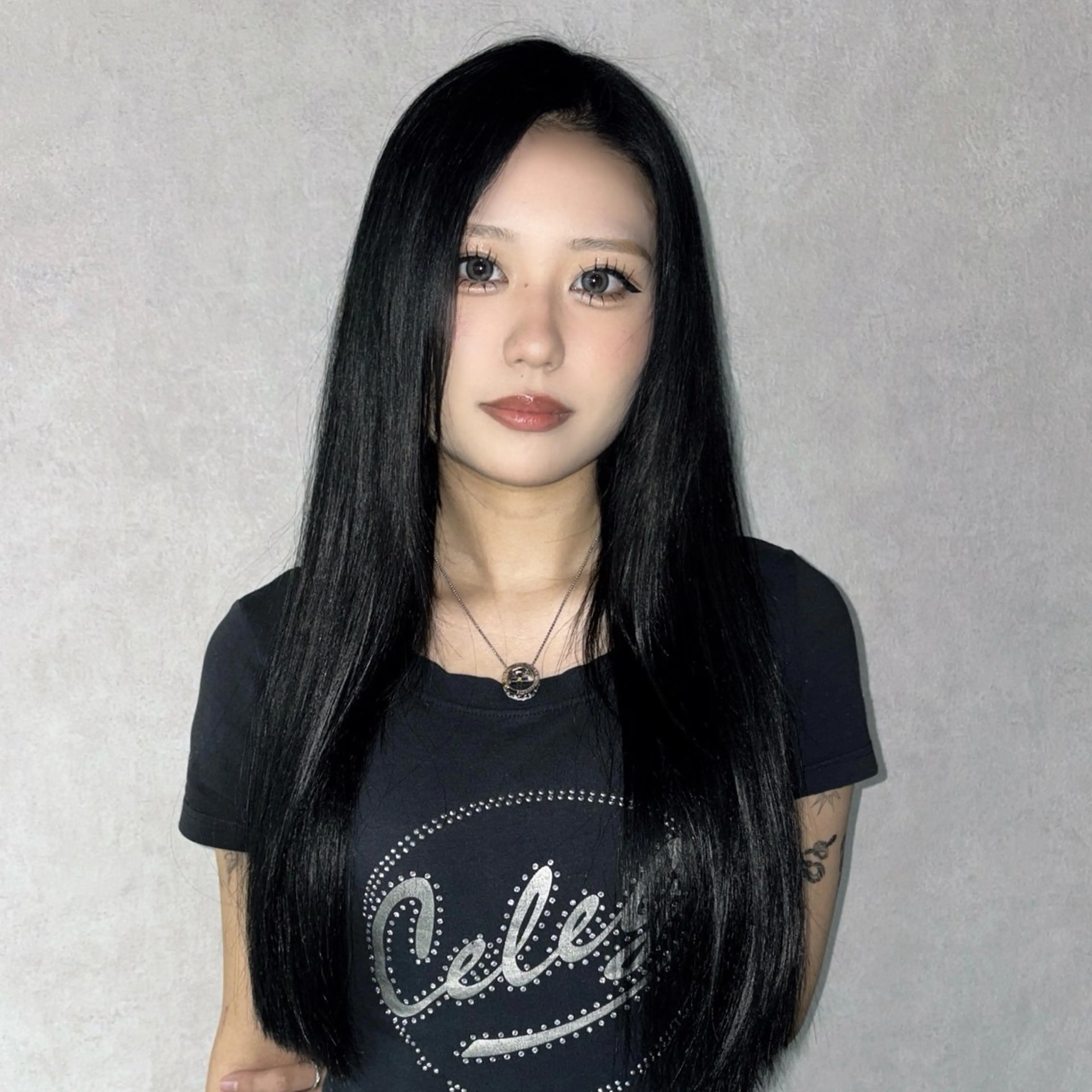 ロング カラー ★デザインカラー ハイトーン ももか★のヘアスタイル